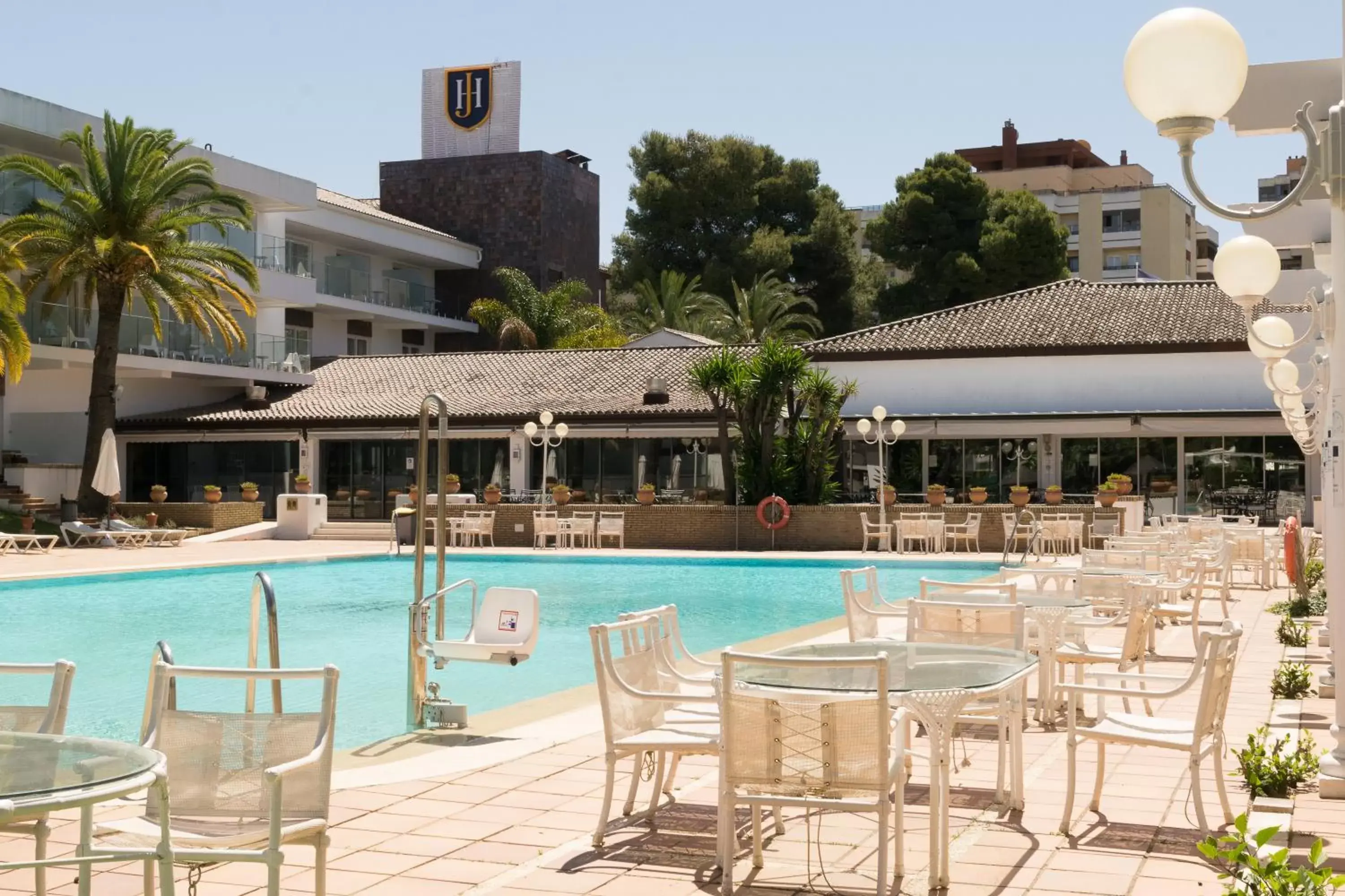 Property building, Swimming Pool in Hotel Jerez & Spa