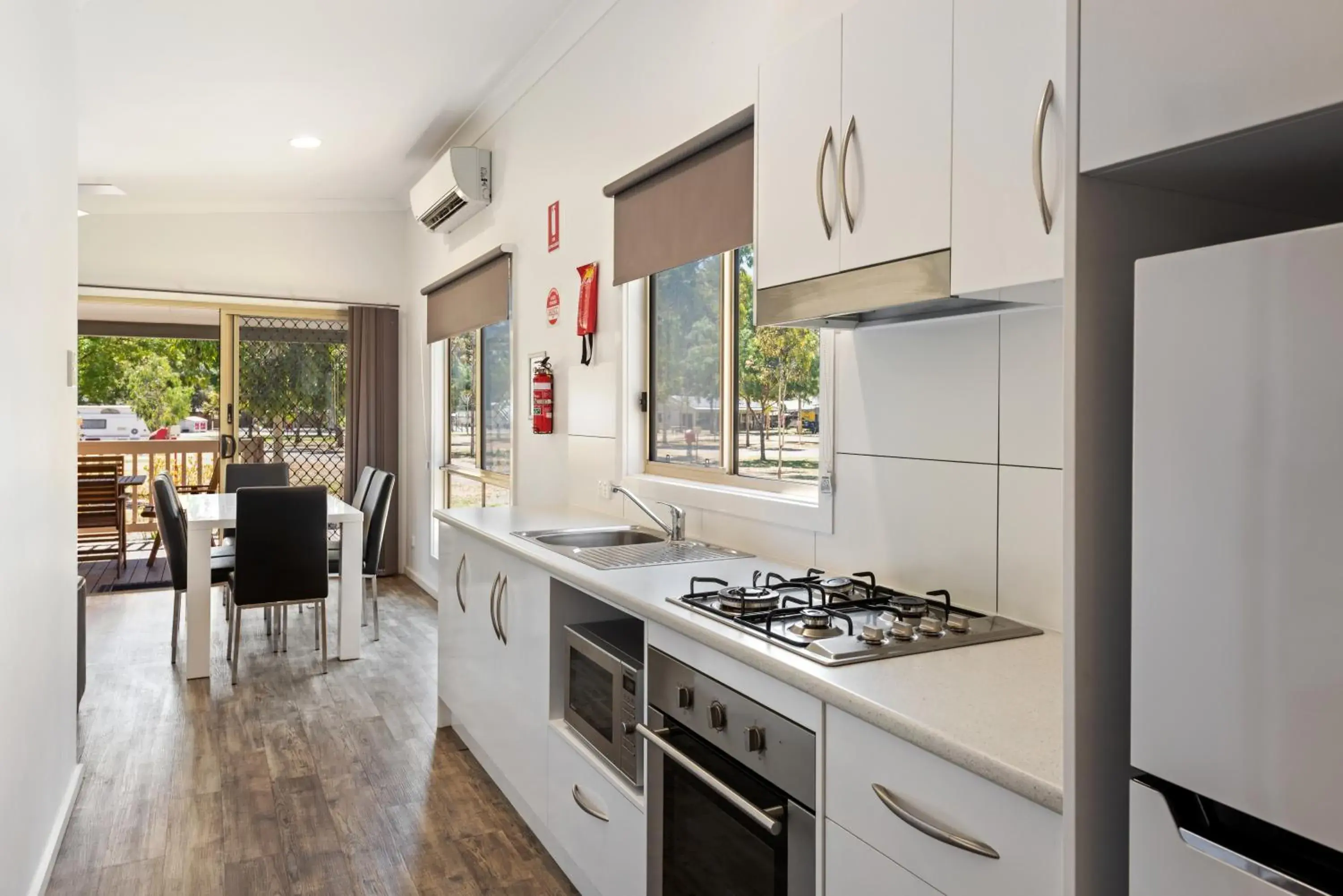 Kitchen or kitchenette, Kitchen/Kitchenette in Discovery Parks - Barossa Valley