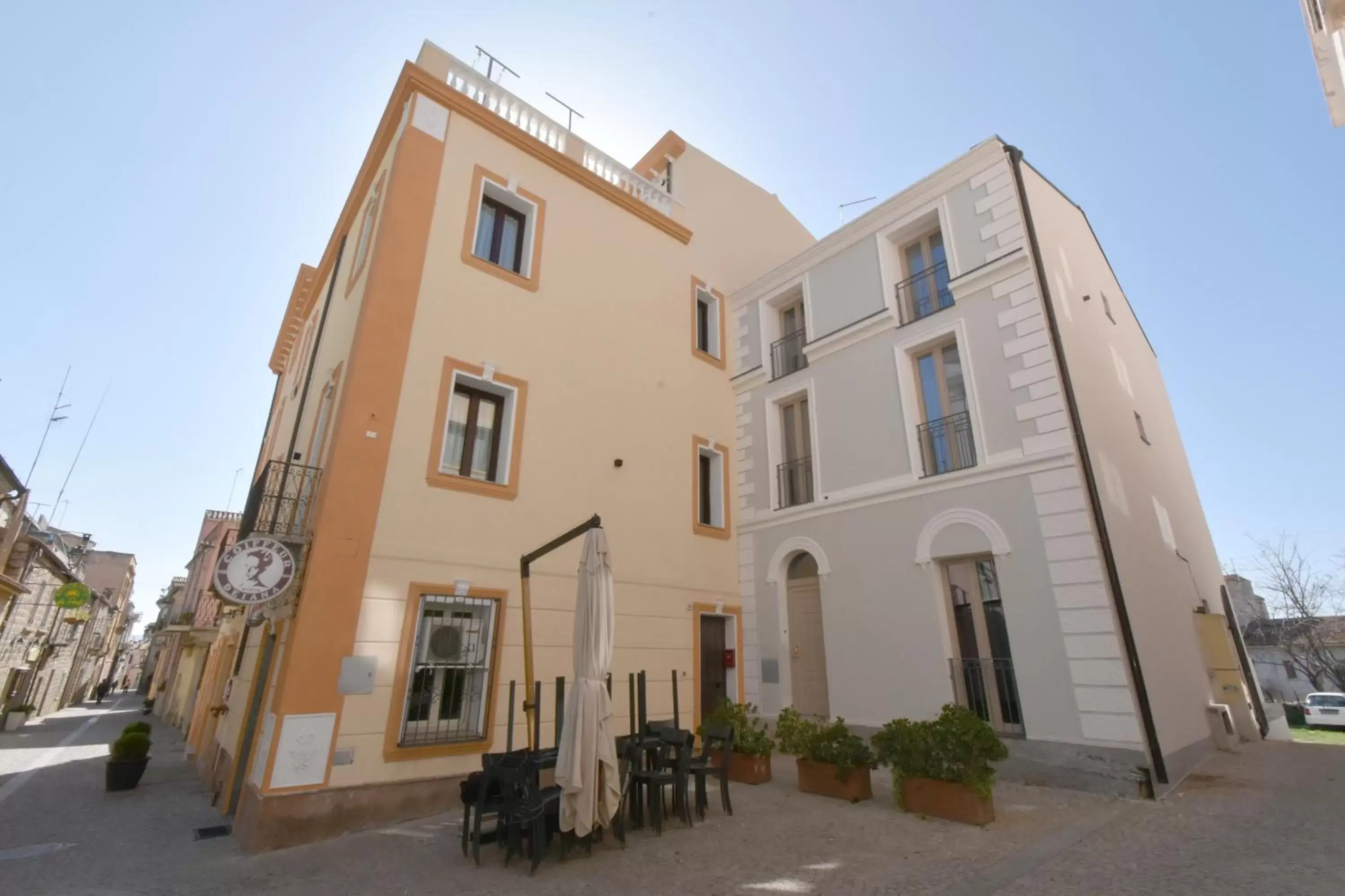 Property Building in Hotel Cavour