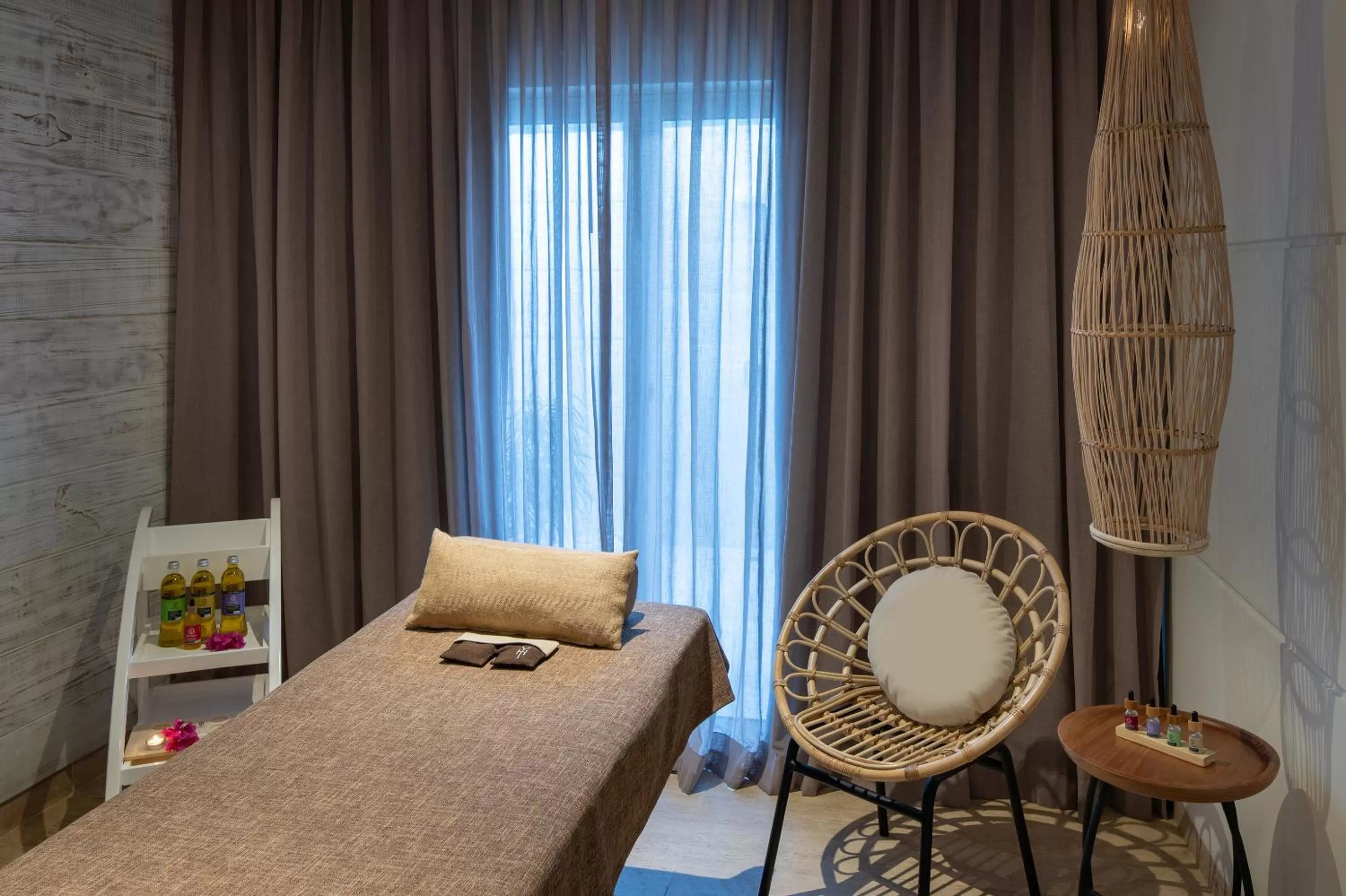 Massage, Bed in Meliá Punta Cana Beach Wellness Inclusive - Adults only