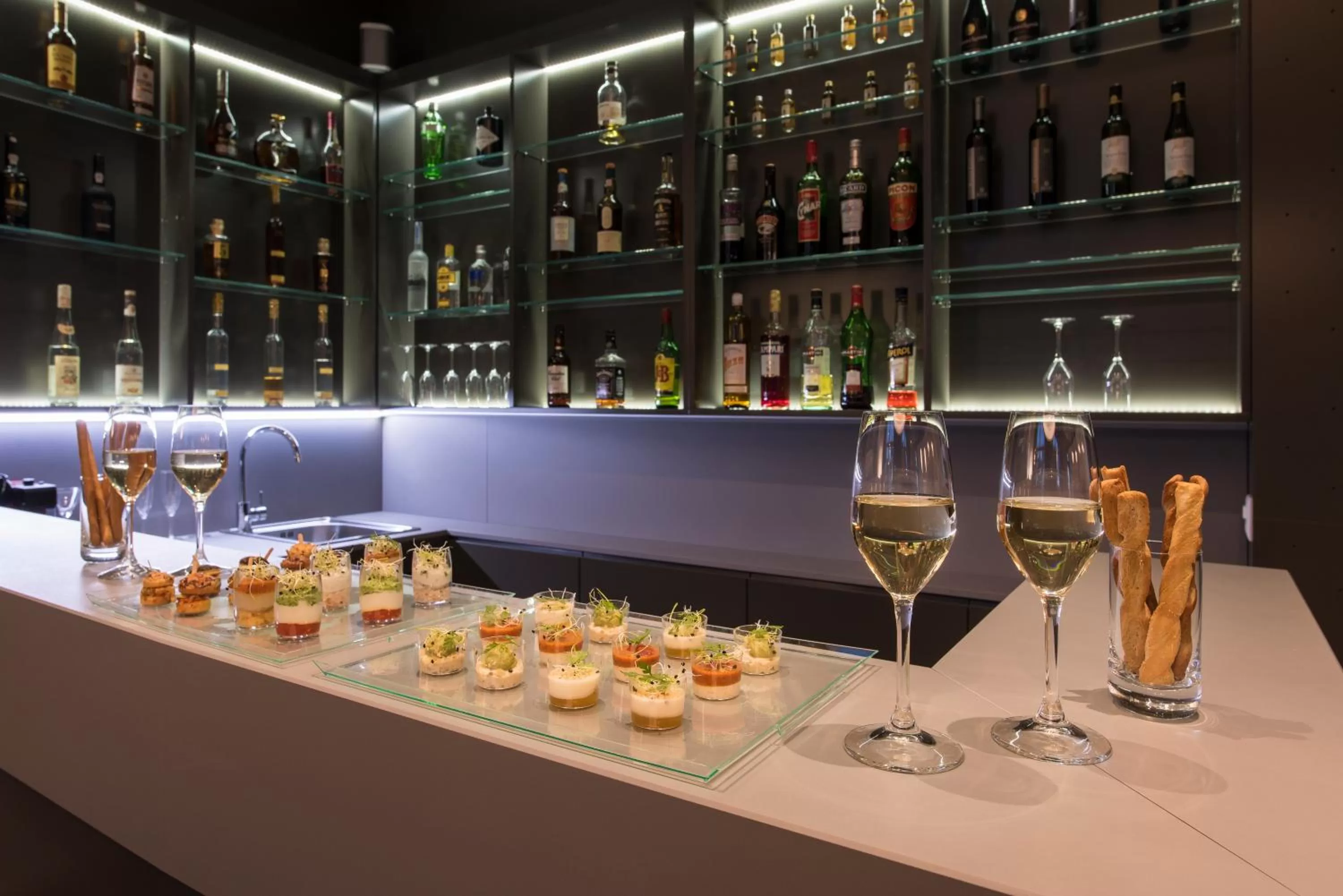 Alcoholic drinks in Hôtel du Théâtre, Boutique Hôtel