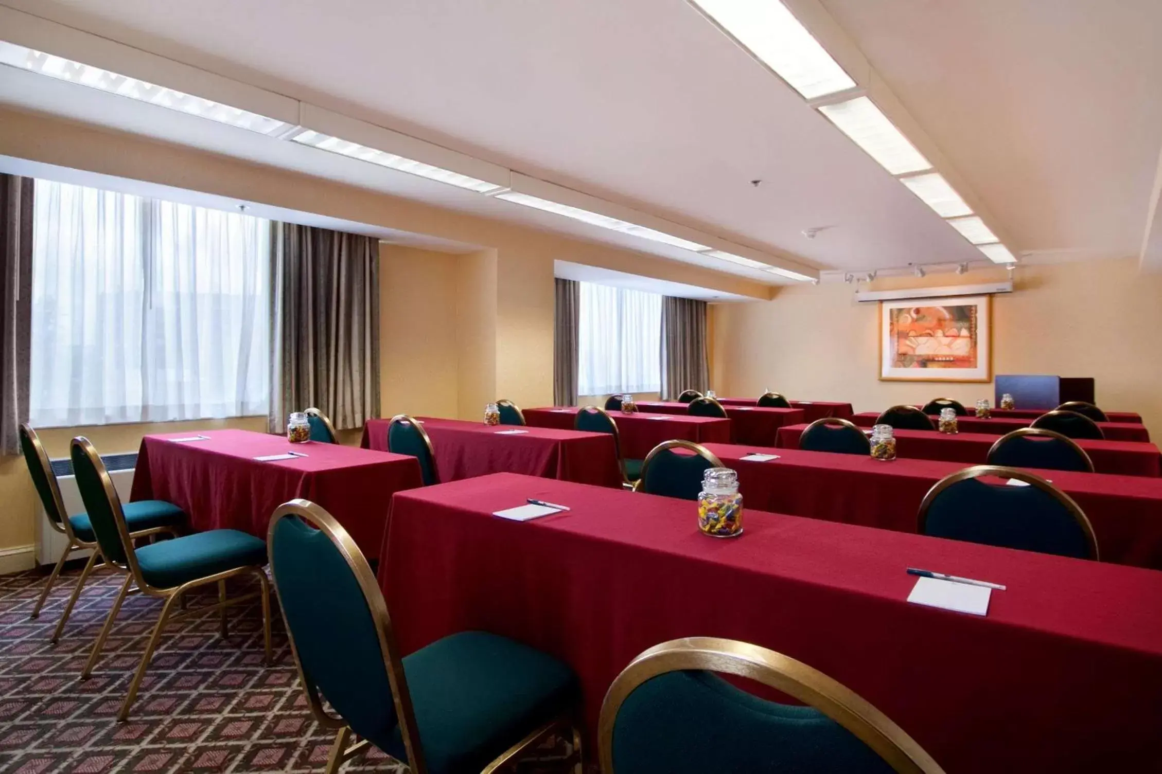 Meeting/conference room in Homewood Suites by Hilton Falls Church