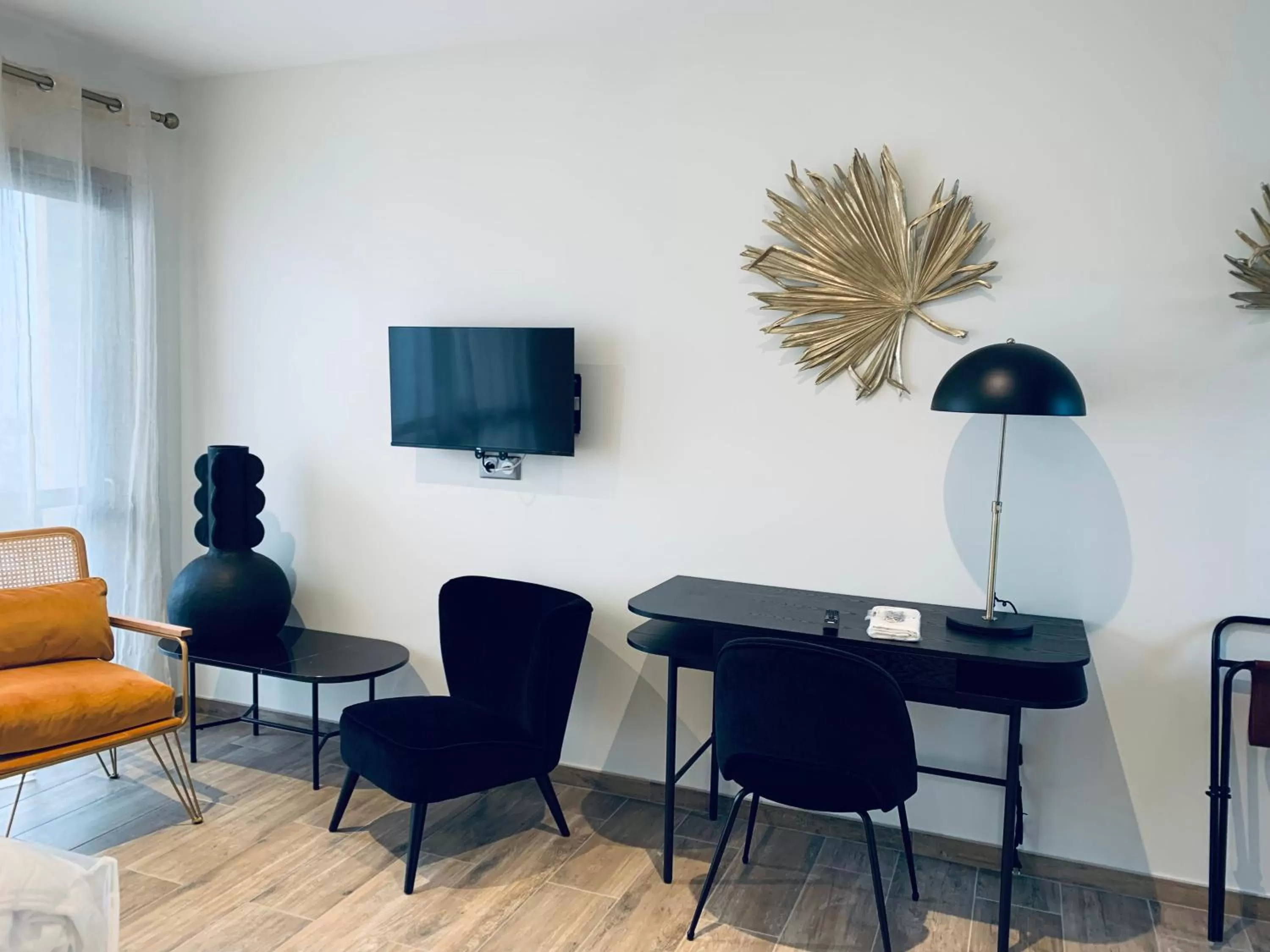 Seating area, TV/Entertainment Center in VILLA MADY