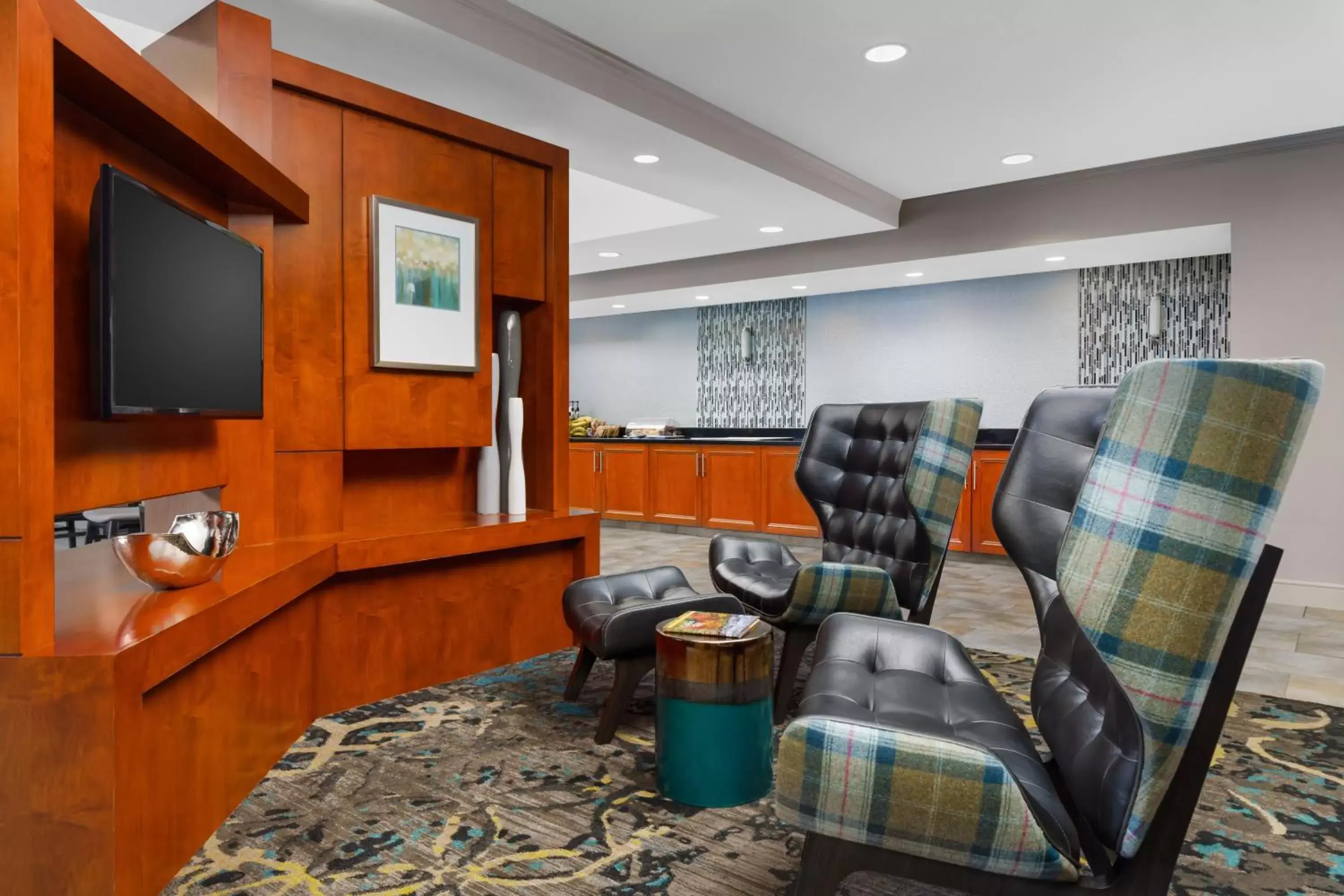 Seating area in Residence Inn Boston Franklin