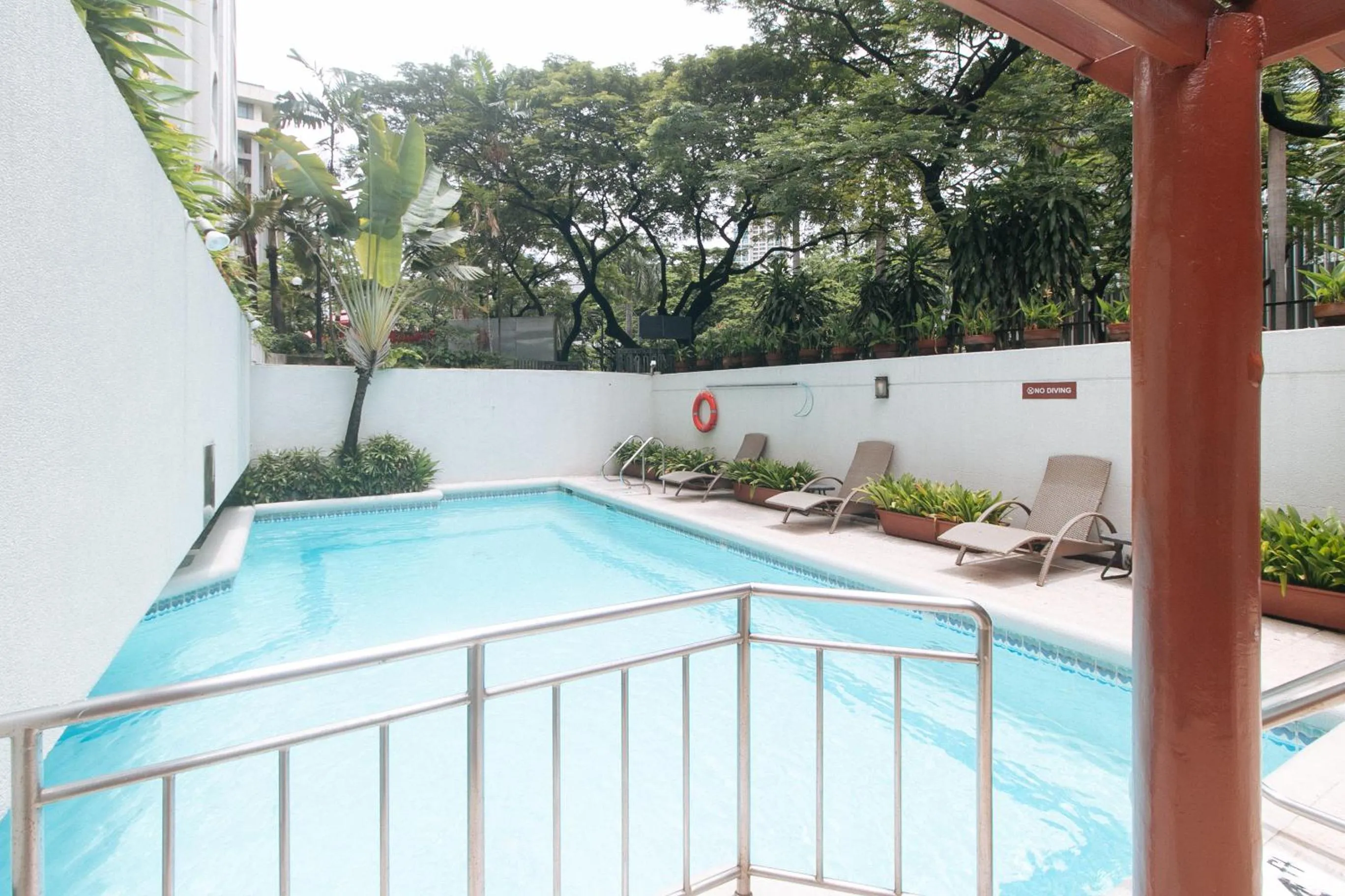 Garden view in RedDoorz Premium at The Residences Olympia Makati