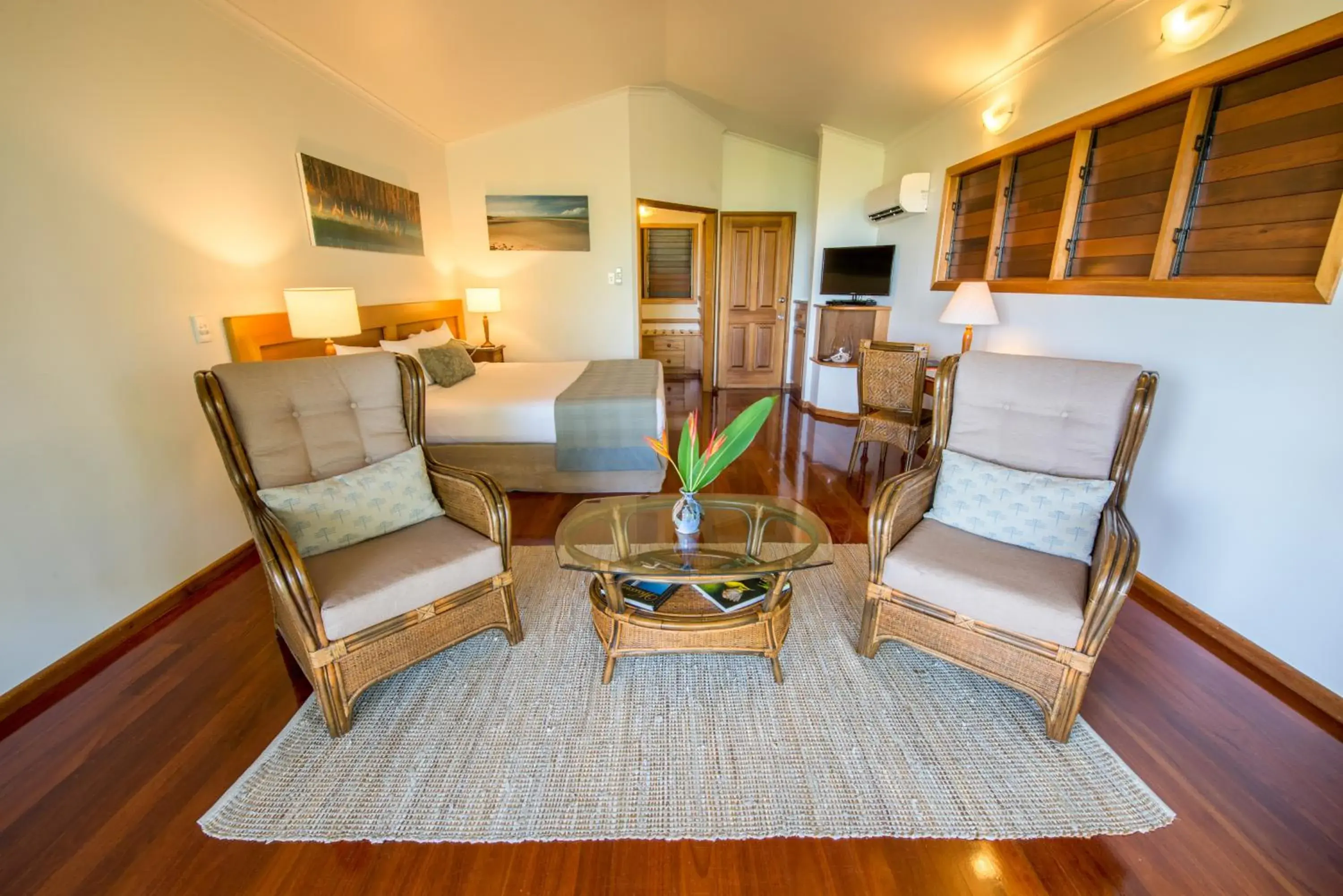 Bedroom, Seating Area in Thala Beach Nature Reserve