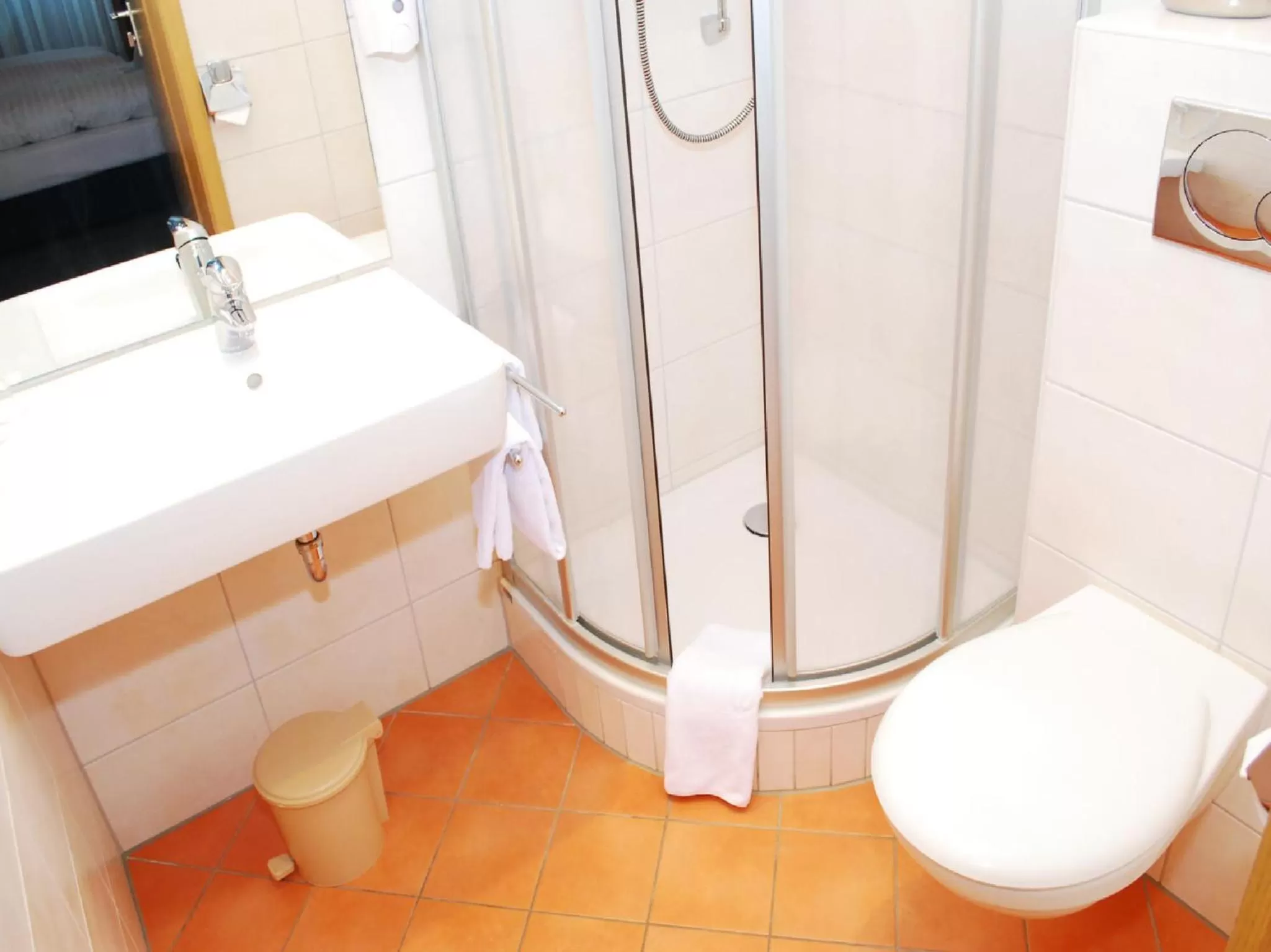 Bathroom in City Partner Hotel Strauss