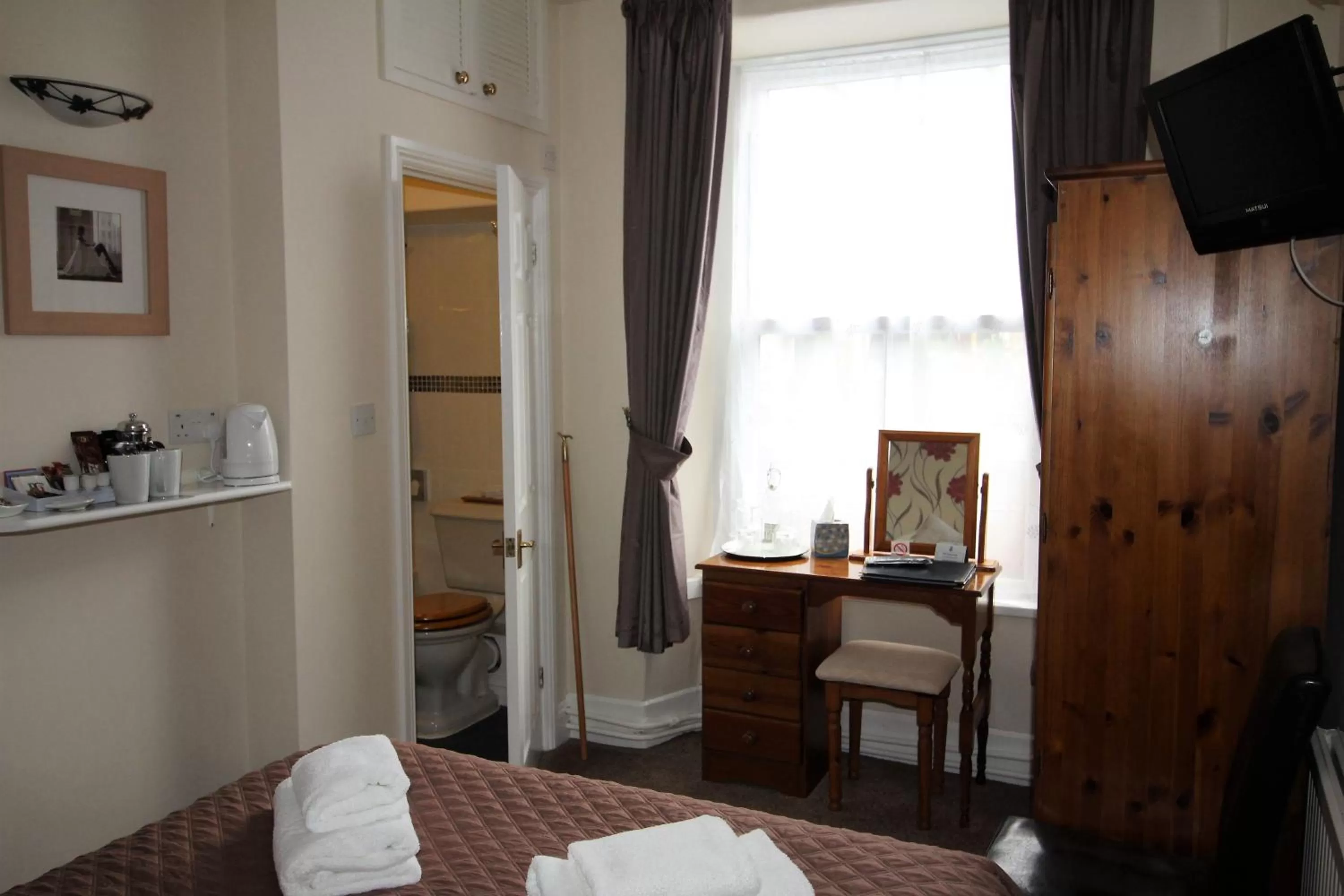 Bed in Eden Green Guest House