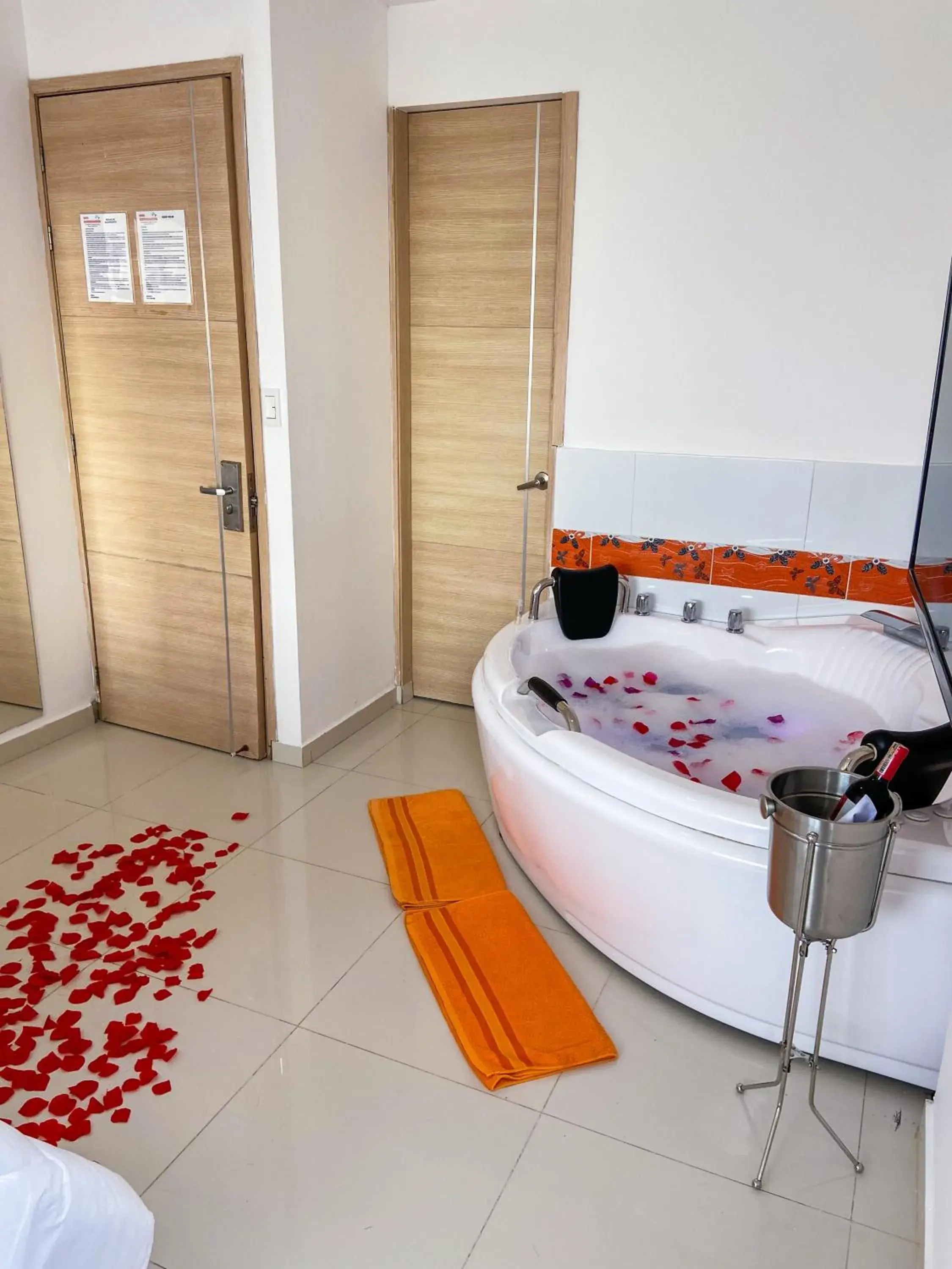 Bathroom in Hotel Cabrero Mar