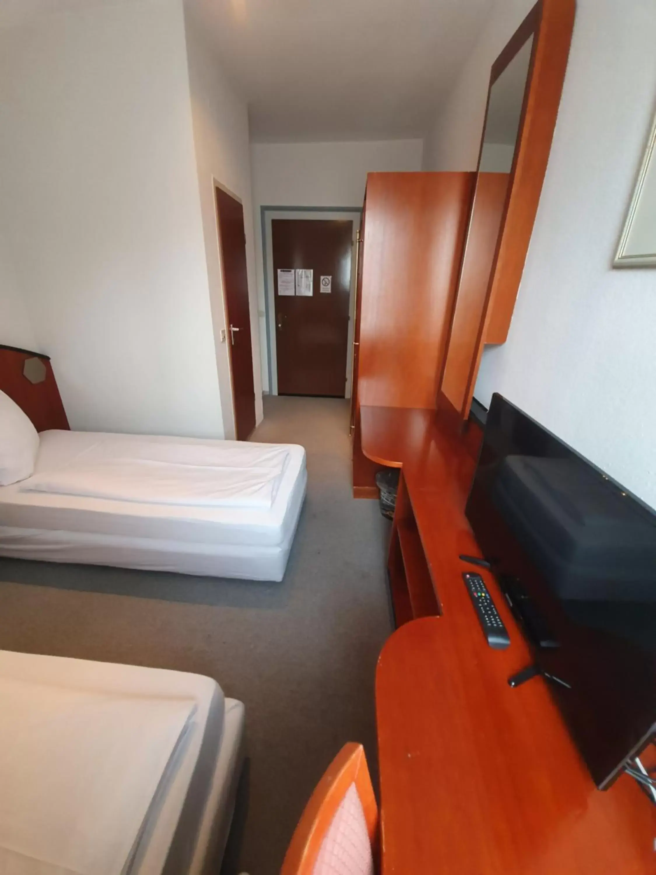 TV and multimedia, Bed in Hotel & Restaurant Krone