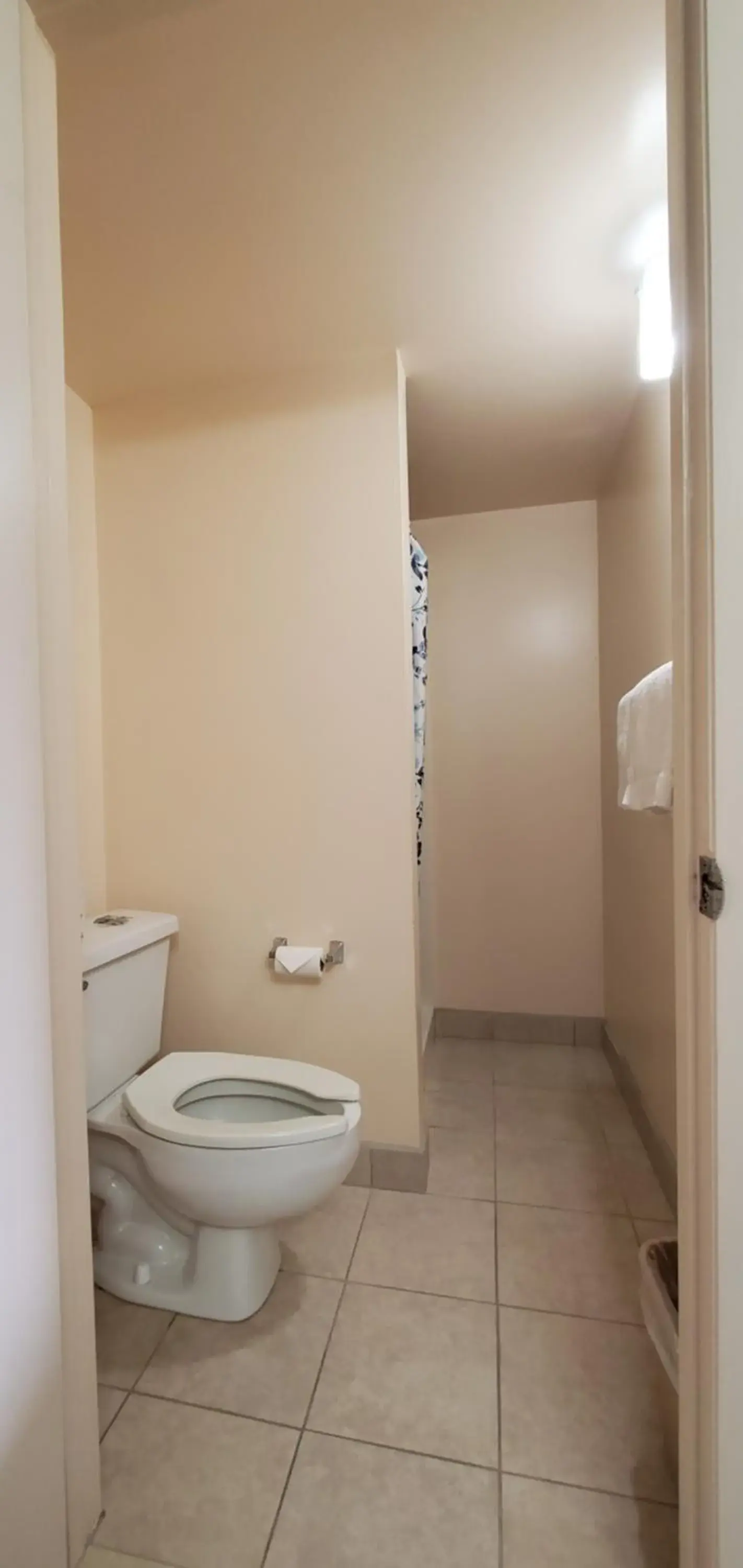 Bathroom in Lakeview Inn & Suites Okeechobee