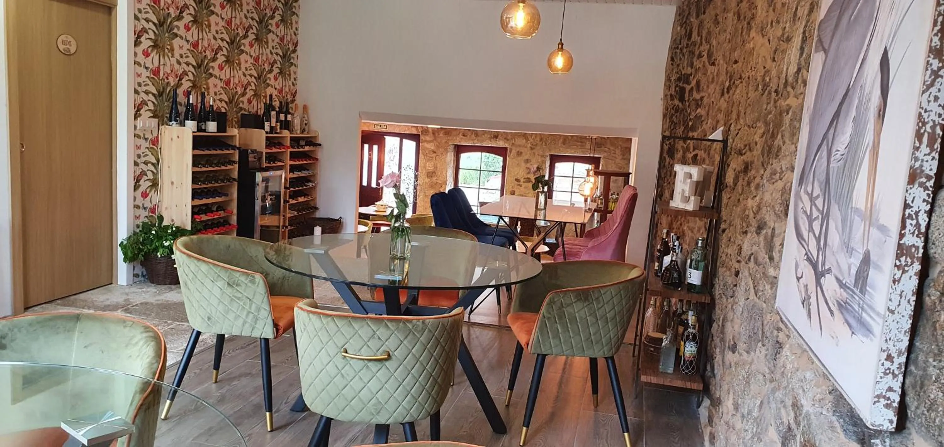 Restaurant/places to eat in Ecocasa Lema II