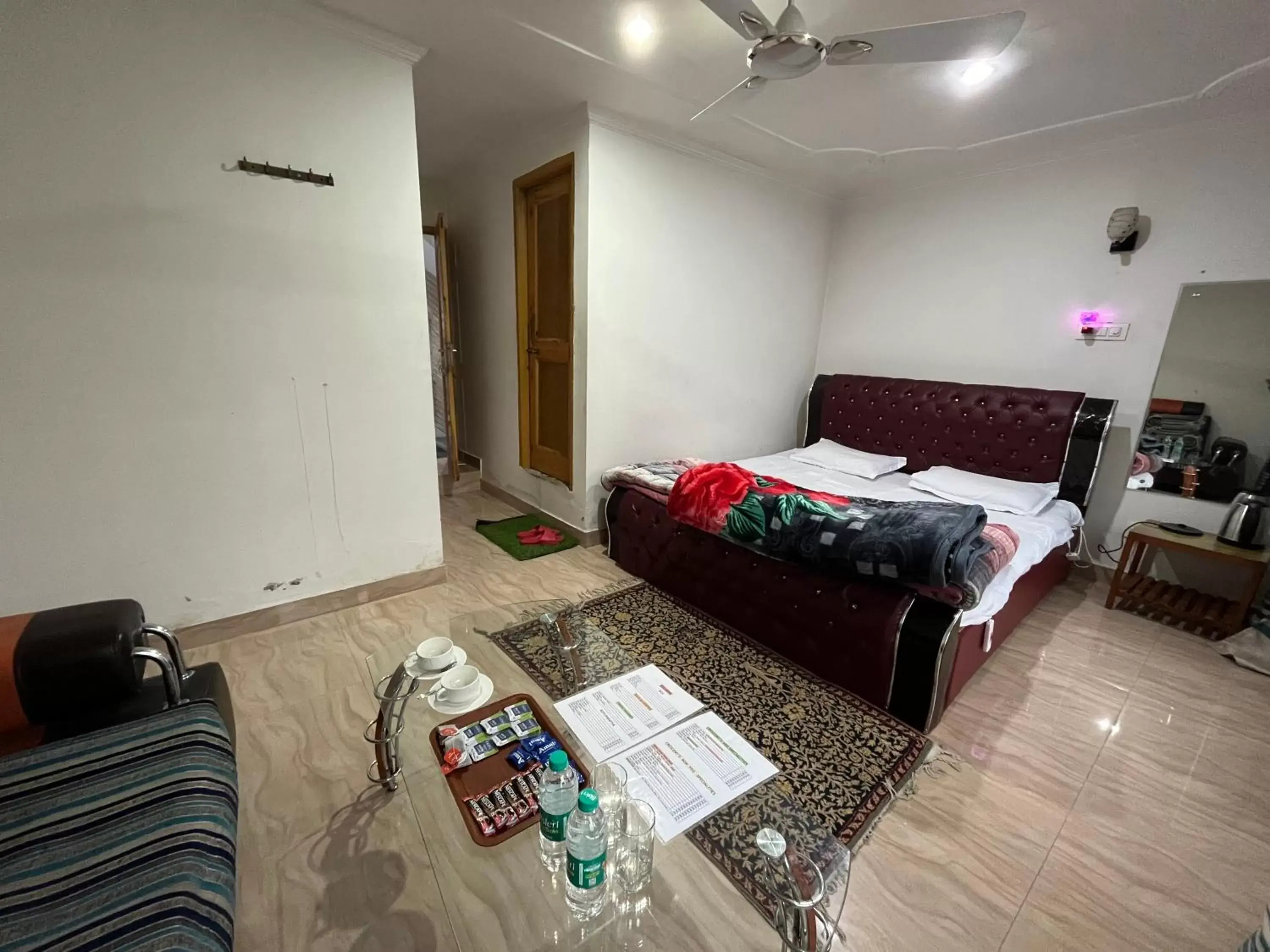 Bed in Hotel Crescent Bed in Hotel Crescent