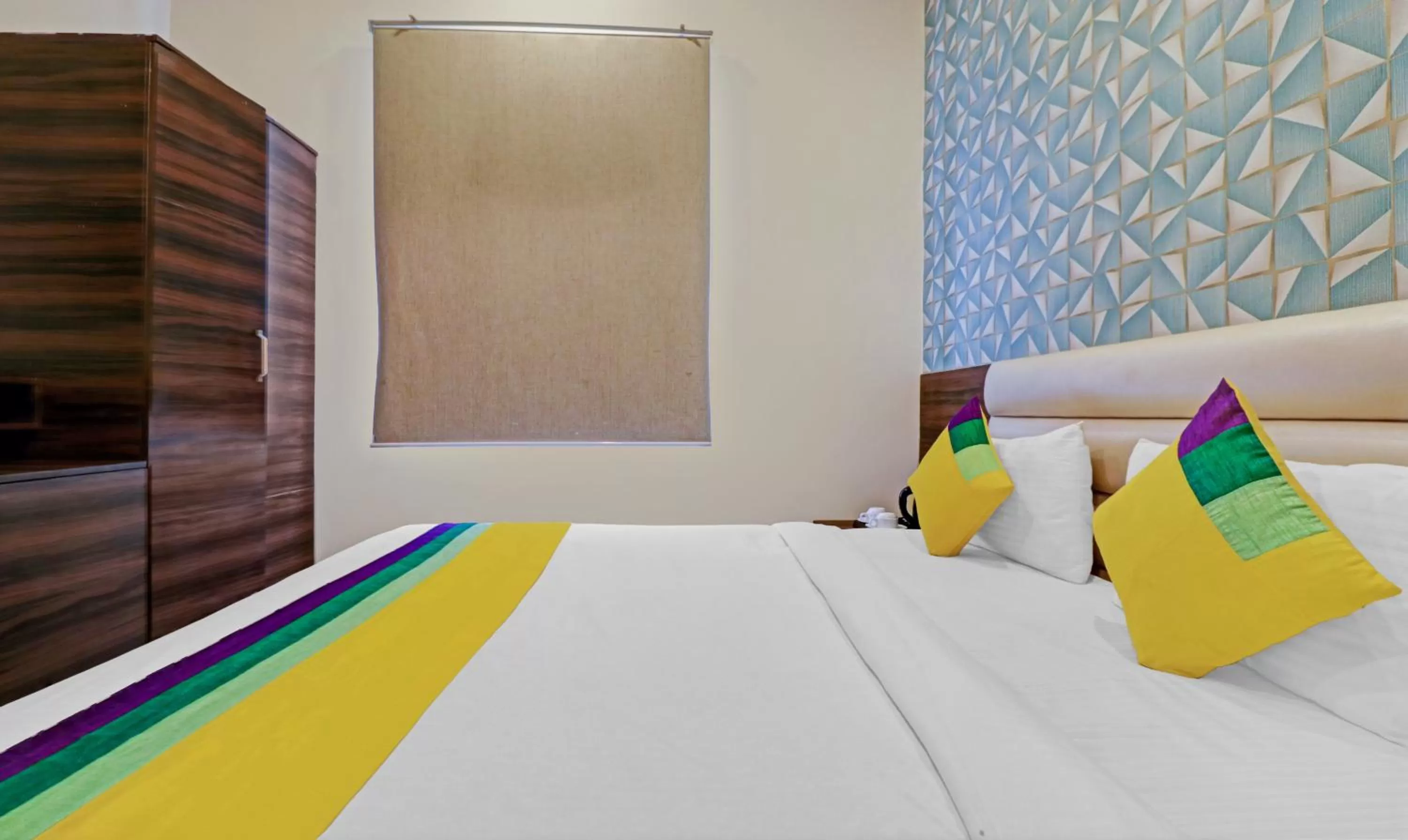 Bedroom, Bed in Itsy Hotels Jashan