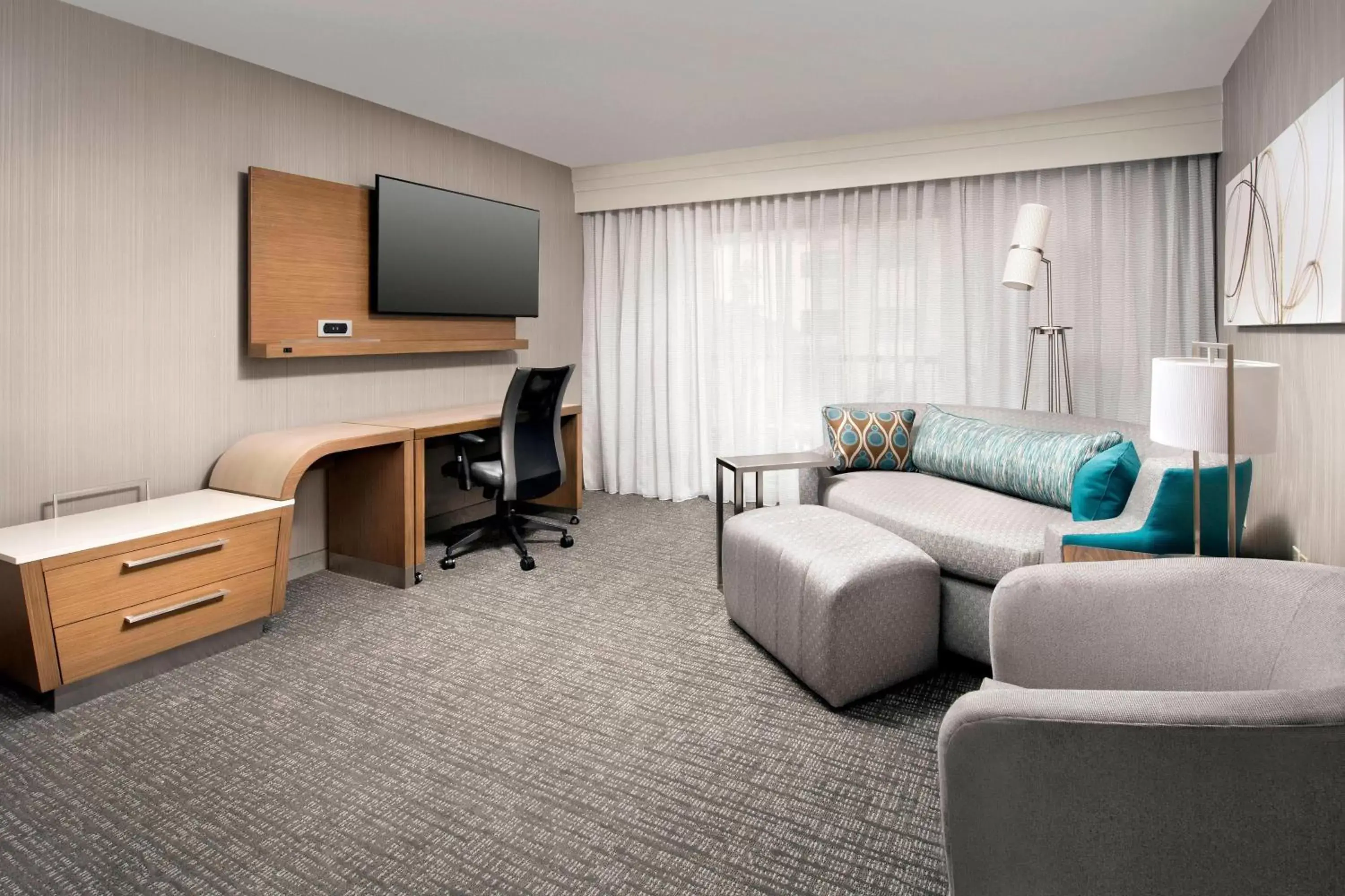 Photo of the whole room, TV/Entertainment Center in Courtyard by Marriott Portland Hillsboro