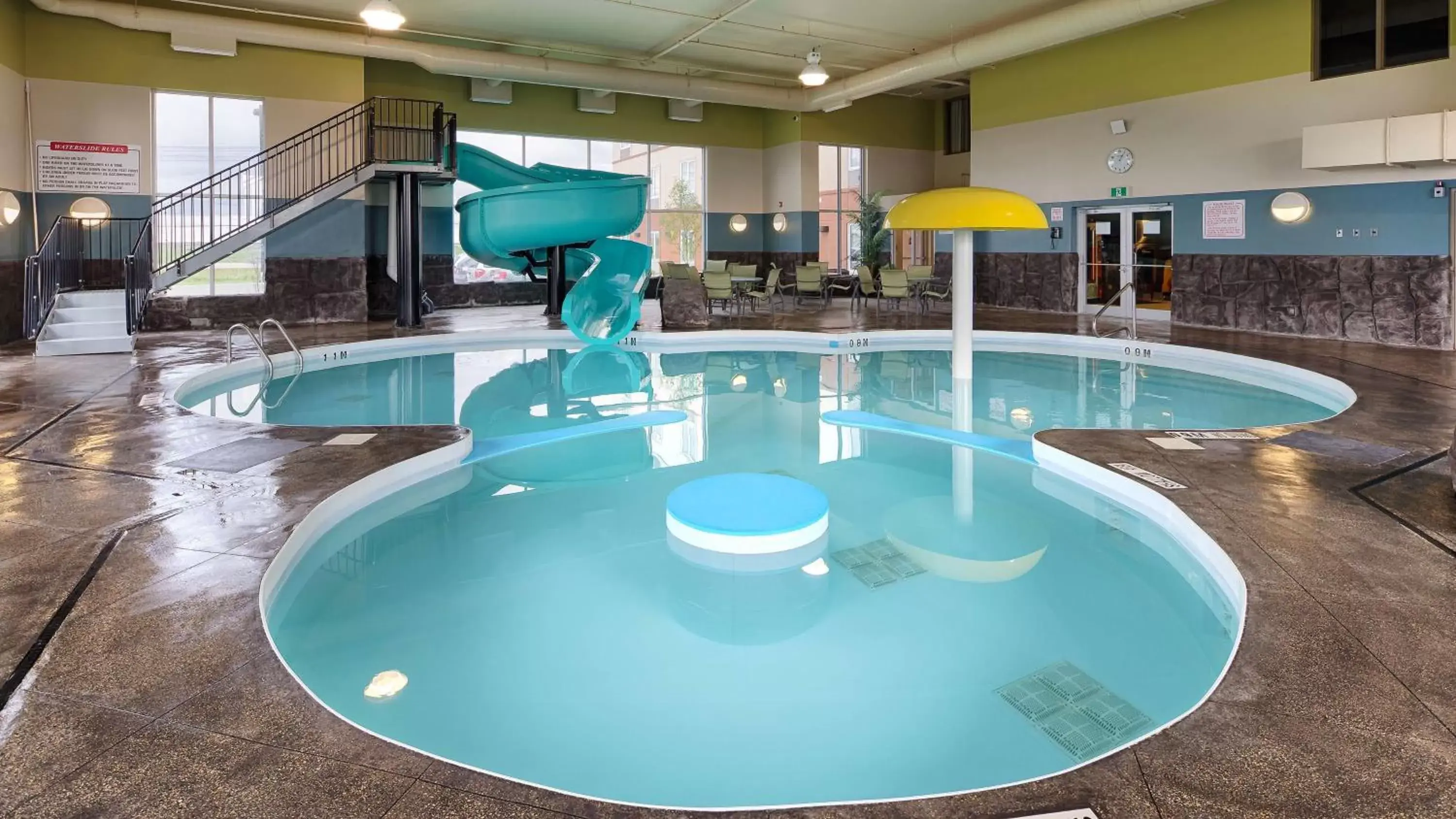 On site, Swimming Pool in Best Western Plus Winnipeg West