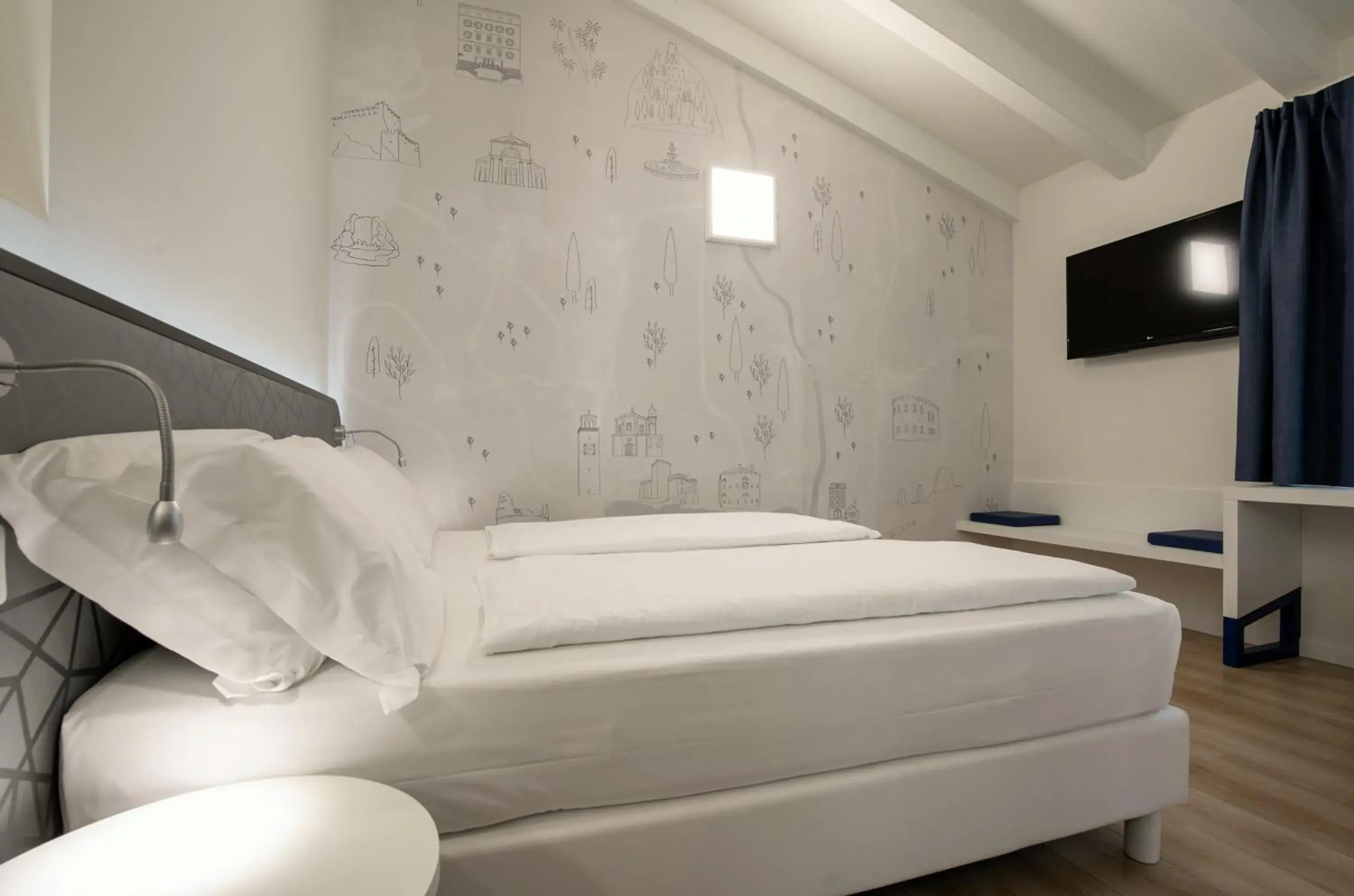 Bed in SeeLE Garda Hotel