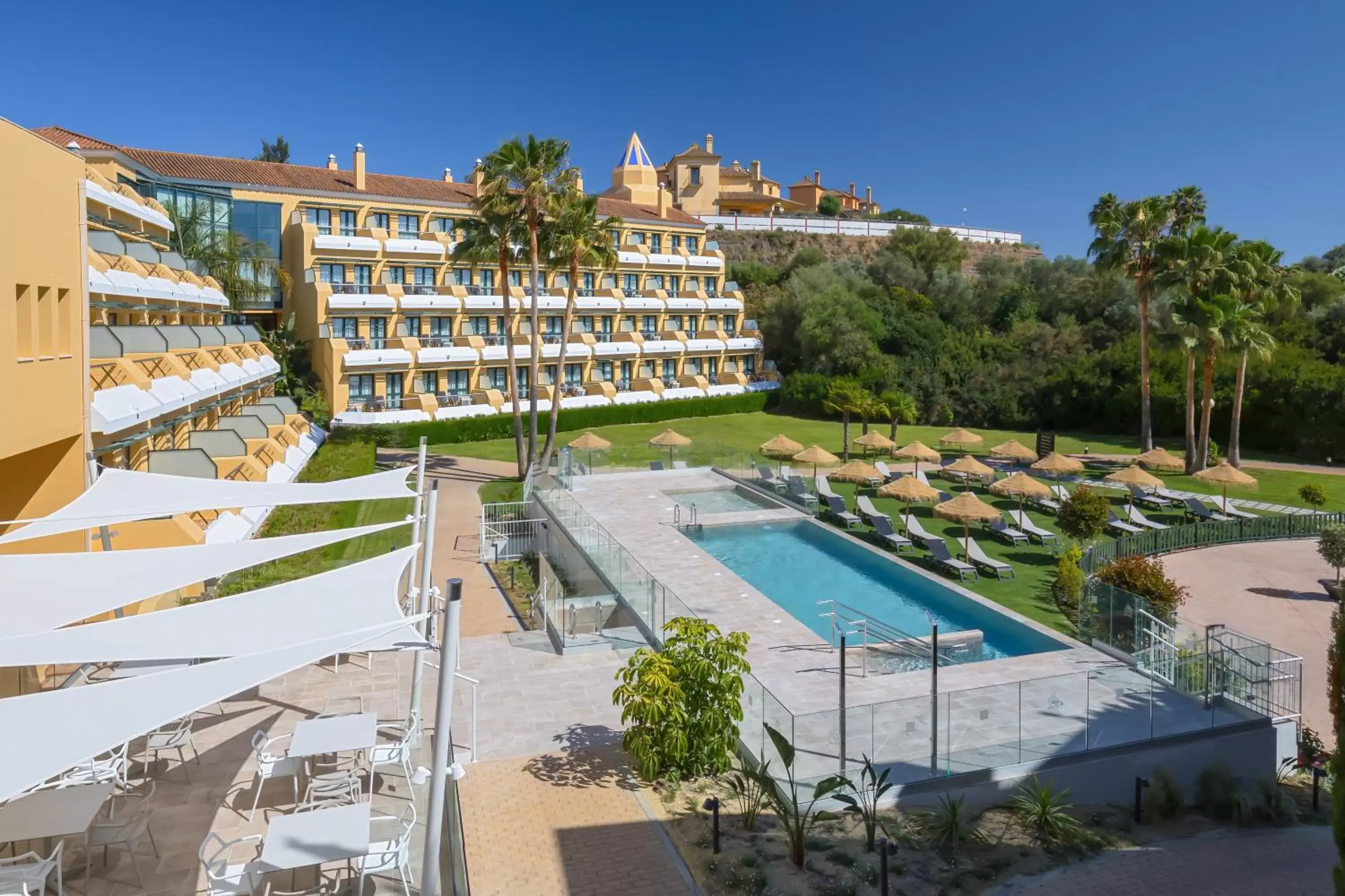 Restaurant/places to eat, Pool View in Barceló Jerez Montecastillo & Convention Center