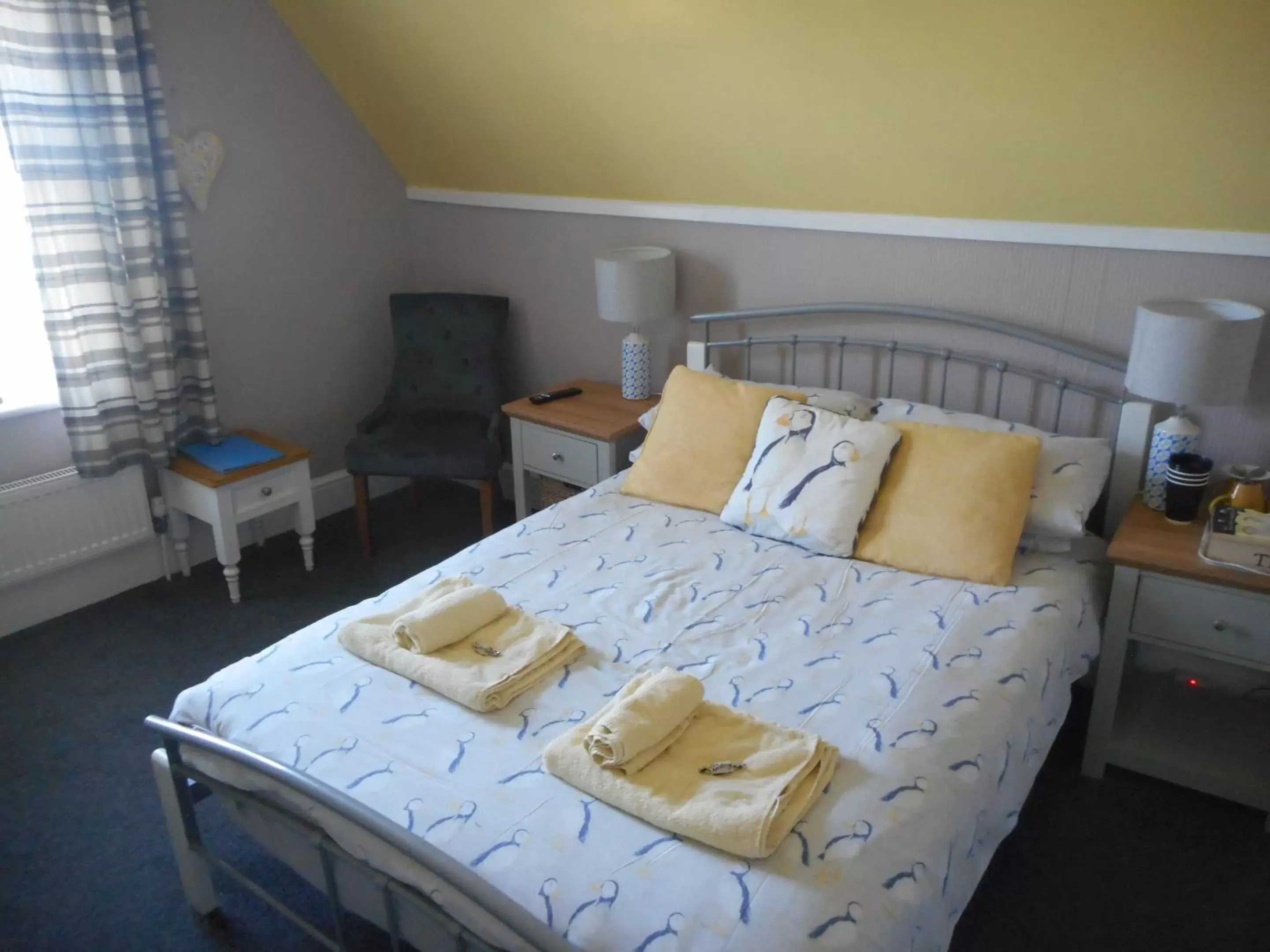 Classic Triple Room in The George B & B Classic Triple Room in The George B & B