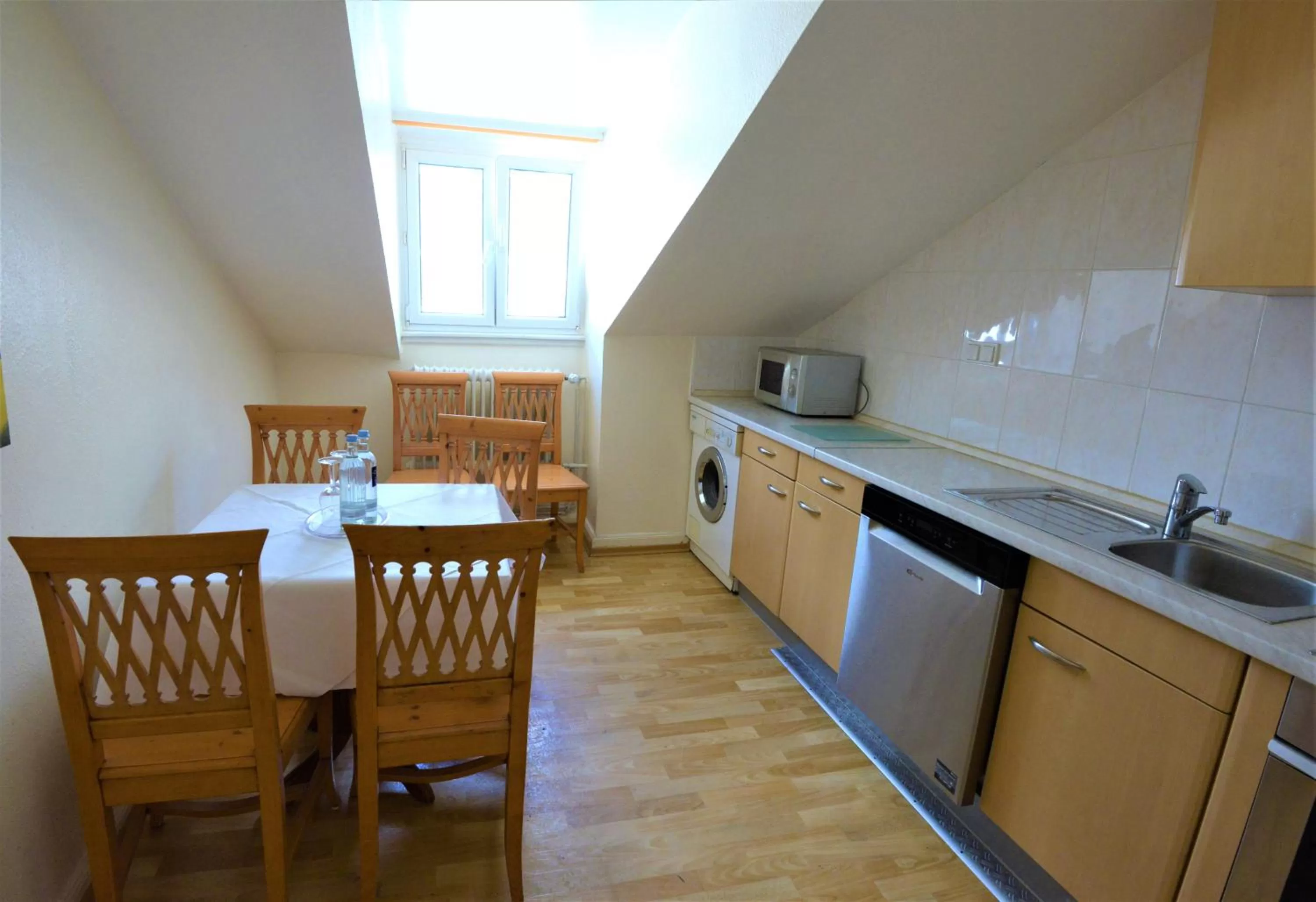 Kitchen or kitchenette, Kitchen/Kitchenette in Hotel am Kochbrunnen