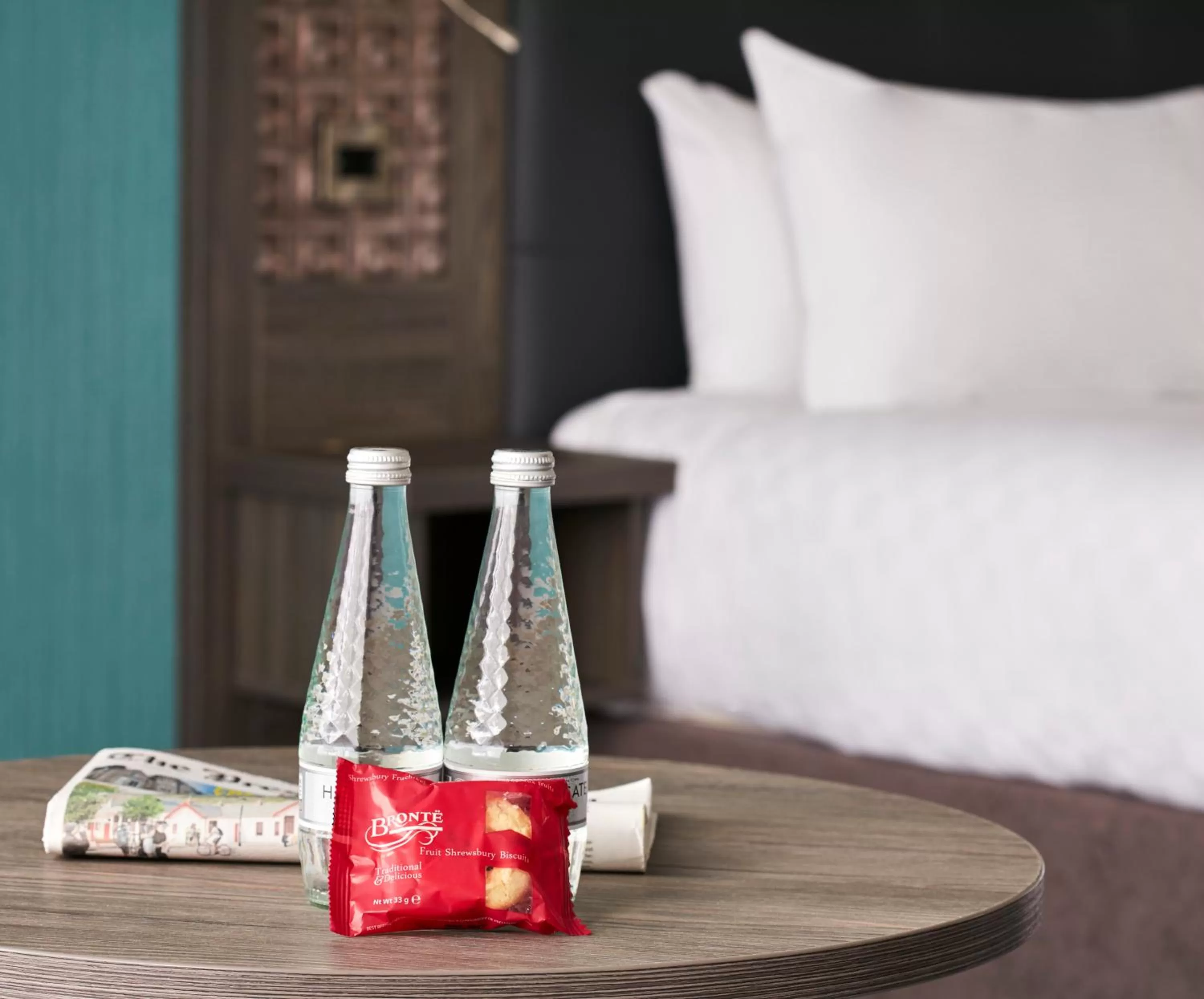 Non alcoholic drinks, Bed in Leonardo Hotel Inverness