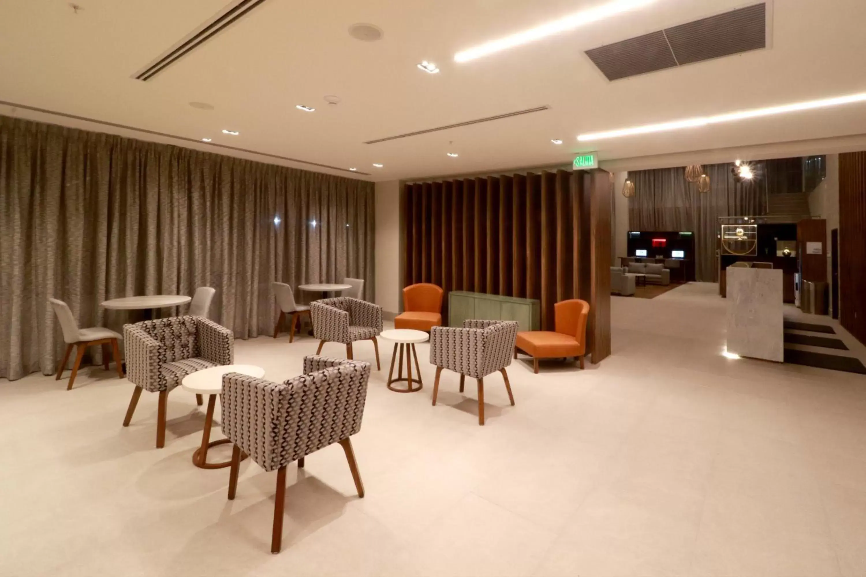 Restaurant/places to eat in Holiday Inn & Suites Monterrey Apodaca Zona Airport, an IHG hotel Restaurant/places to eat in Holiday Inn & Suites Monterrey Apodaca Zona Airport, an IHG hotel