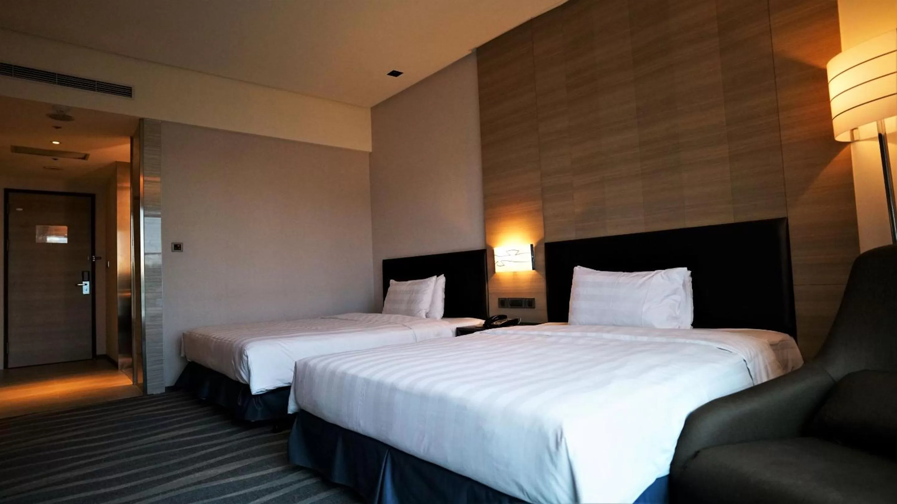 Photo of the whole room, Bed in City Suites - Kaohsiung Chenai