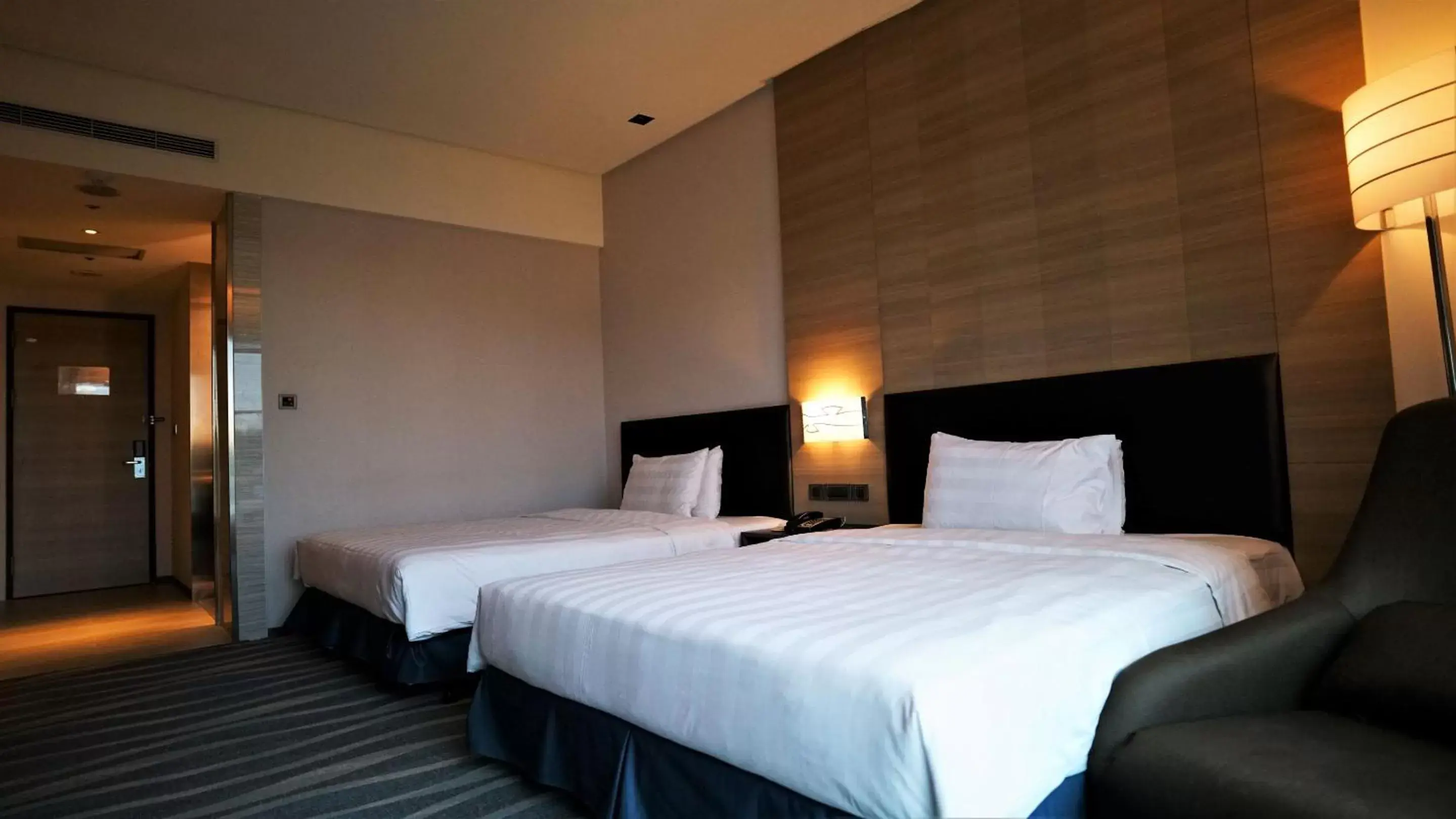 Bed in City Suites - Kaohsiung Chenai