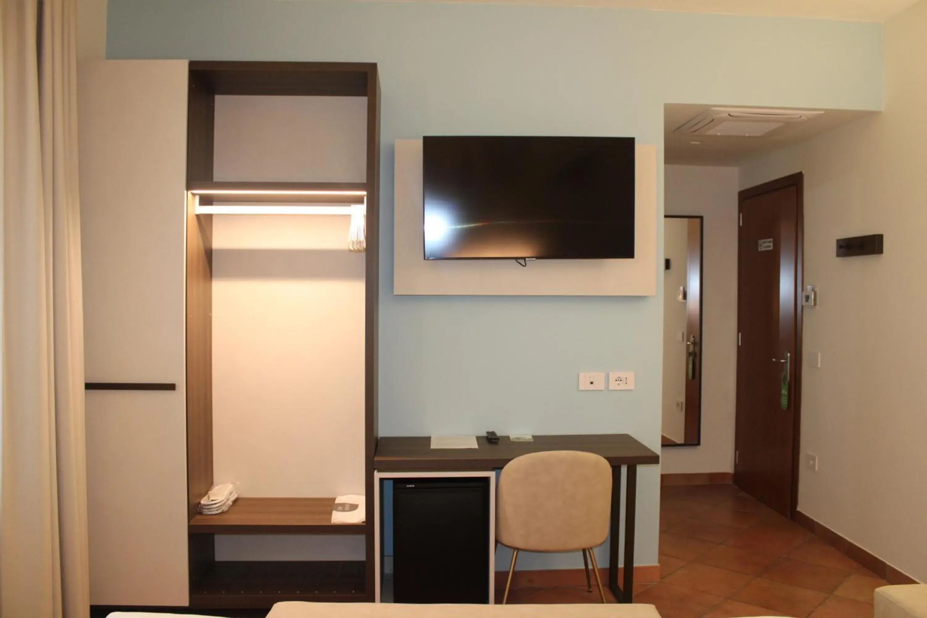 TV/Entertainment Center in Hotel Marzia