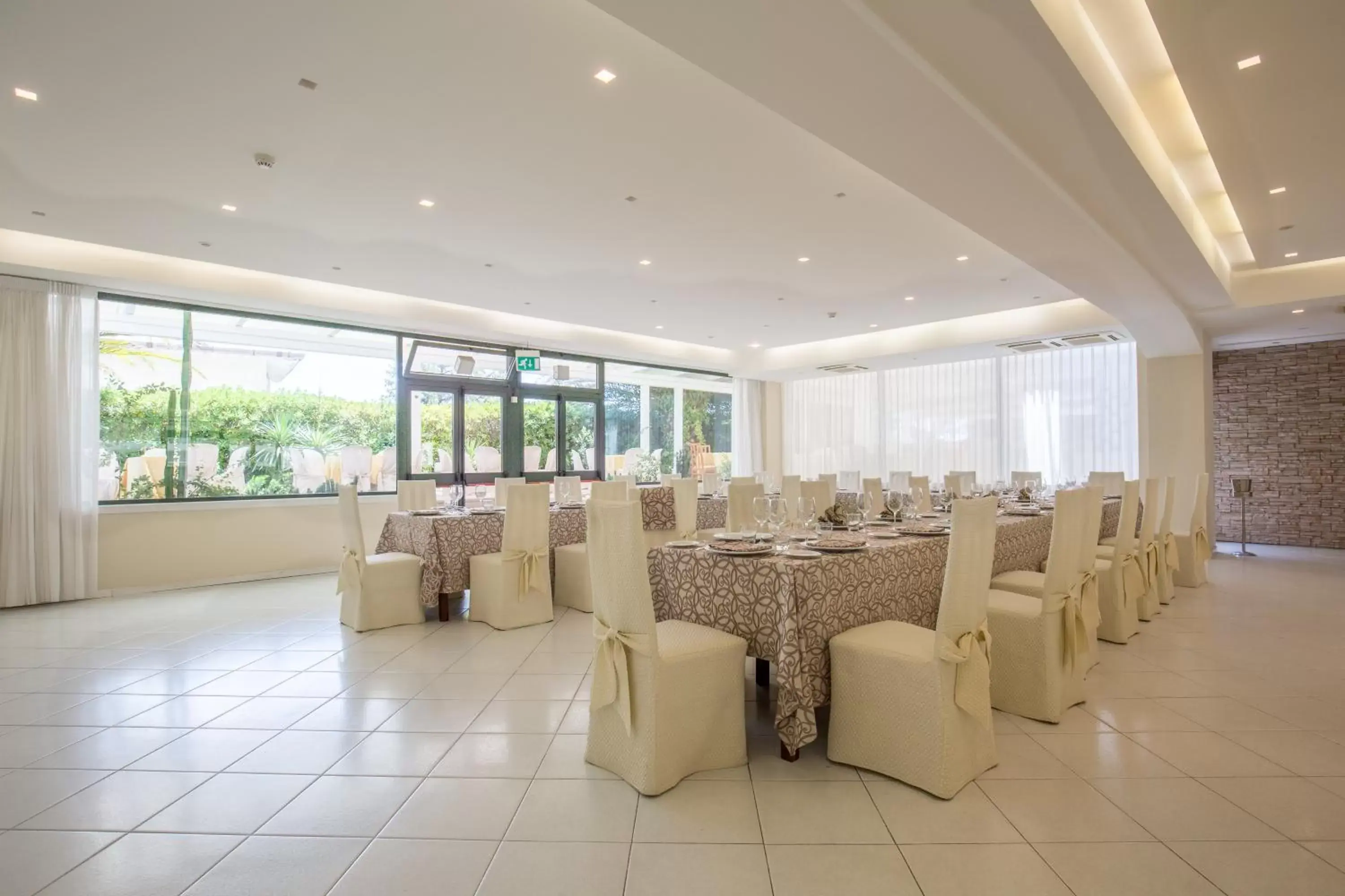 Banquet/Function facilities, Banquet Facilities in Hotel L'Aragosta