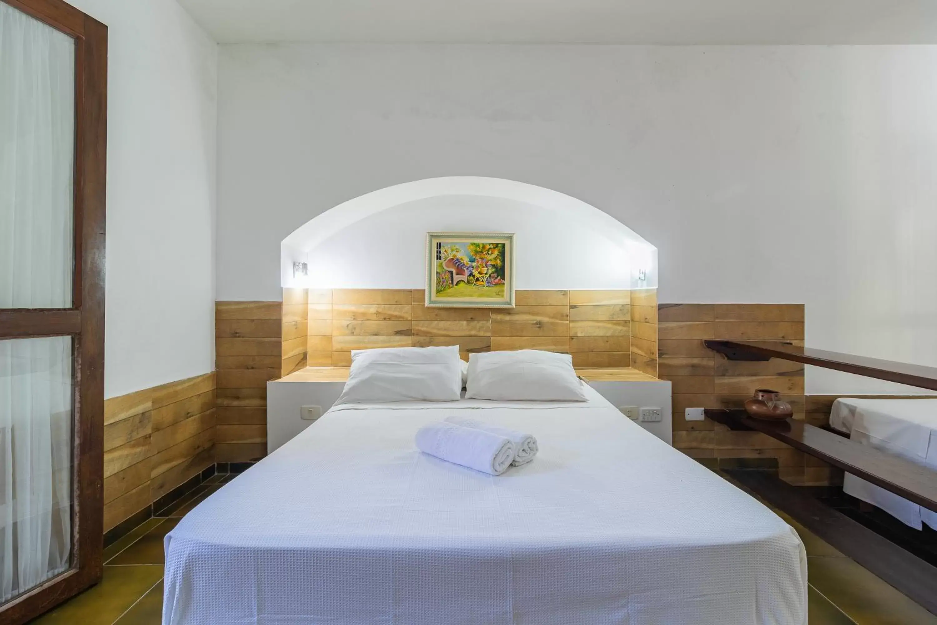 Deluxe Suite with Spa Bath in Pousada Casa Amarela Deluxe Suite with Spa Bath in Pousada Casa Amarela