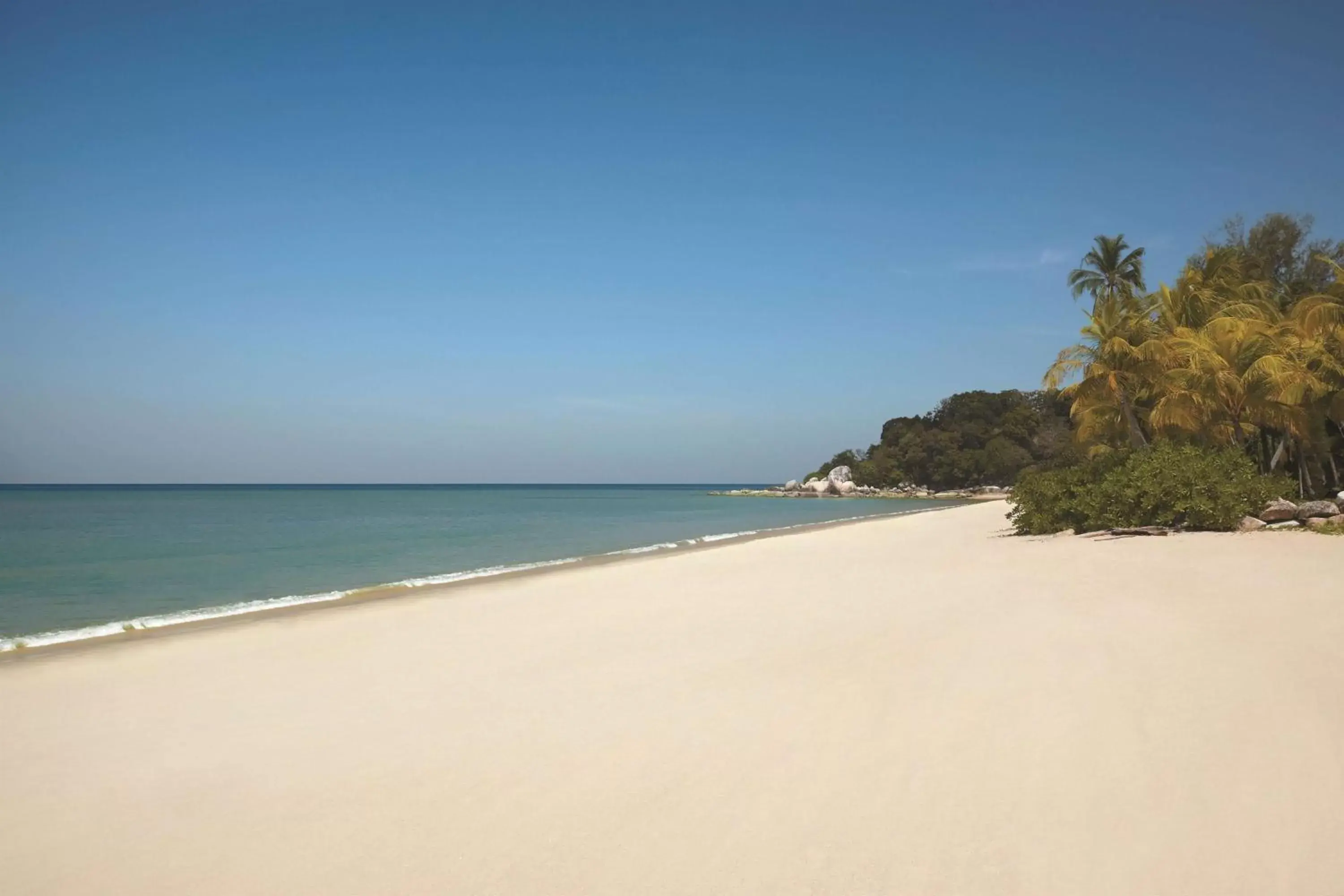 Beach in Shangri-La Golden Sands, Penang