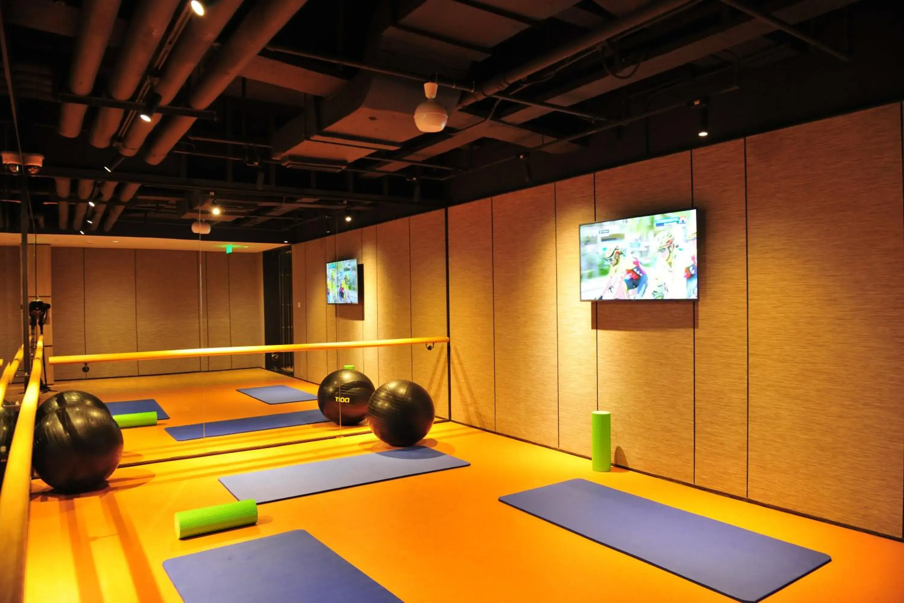 Sports, Fitness Center/Facilities in Artyzen Habitat Hongqiao Shanghai - Korean Street