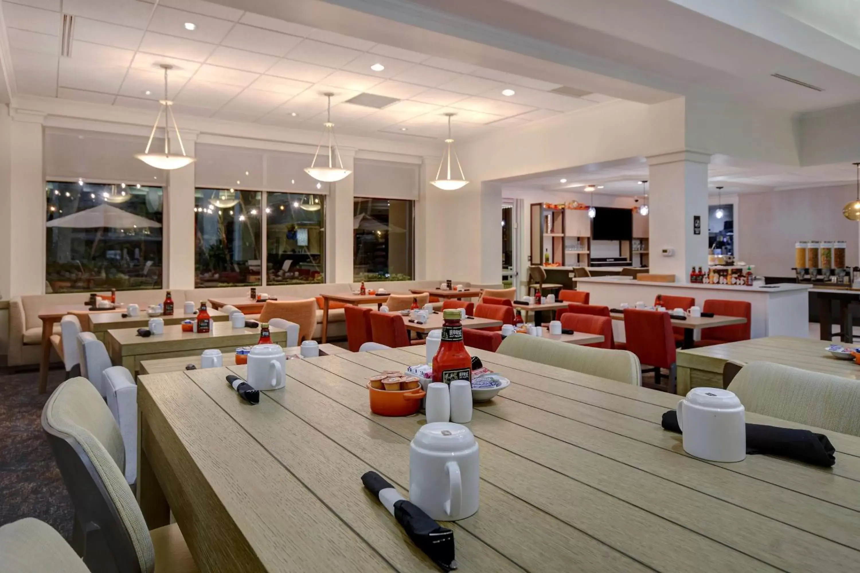 Breakfast, Restaurant/Places to Eat in Hilton Garden Inn Fort Myers