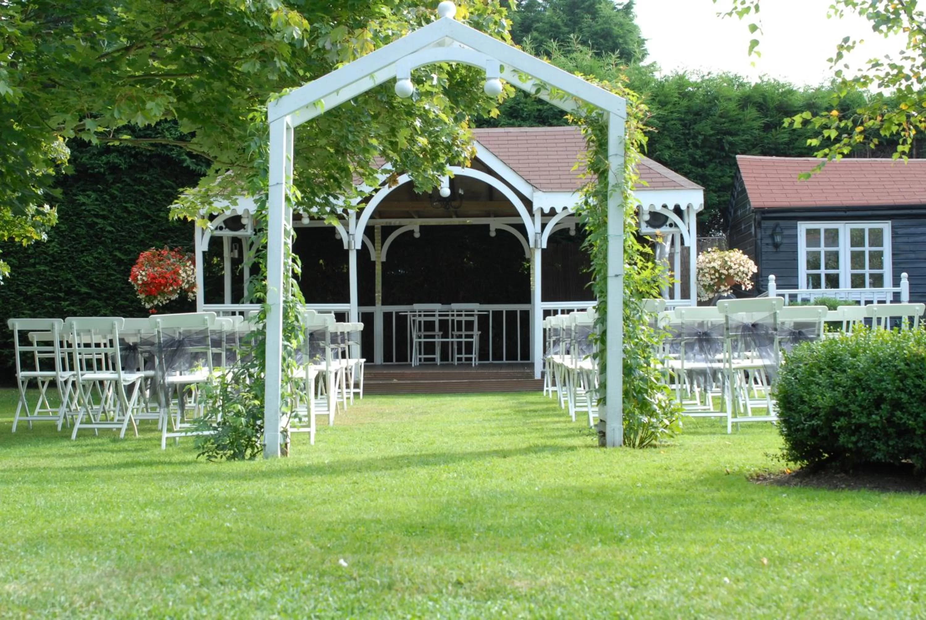 Garden in Hunters Meet