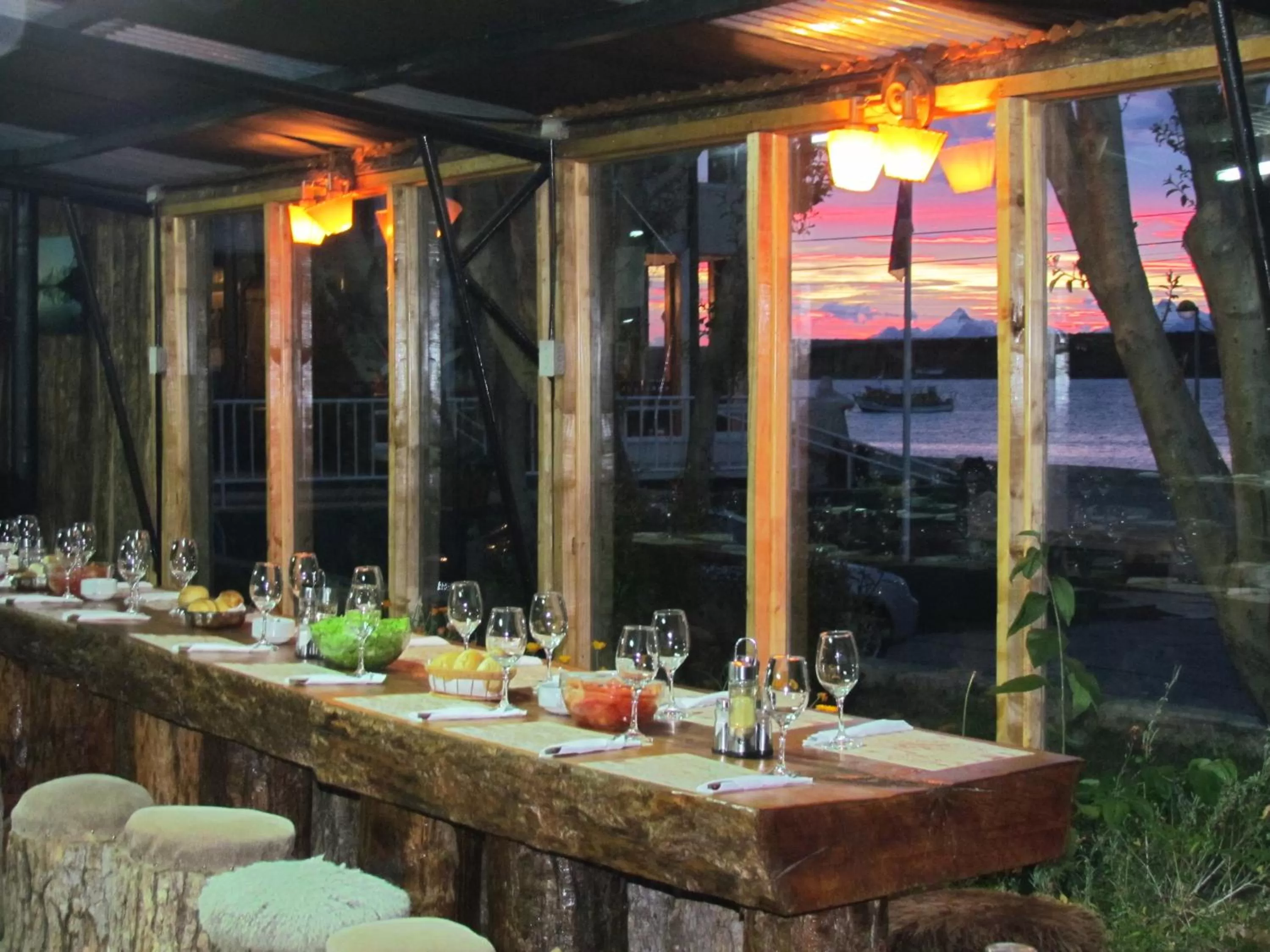 Restaurant/places to eat in Hotel Capitán Eberhard