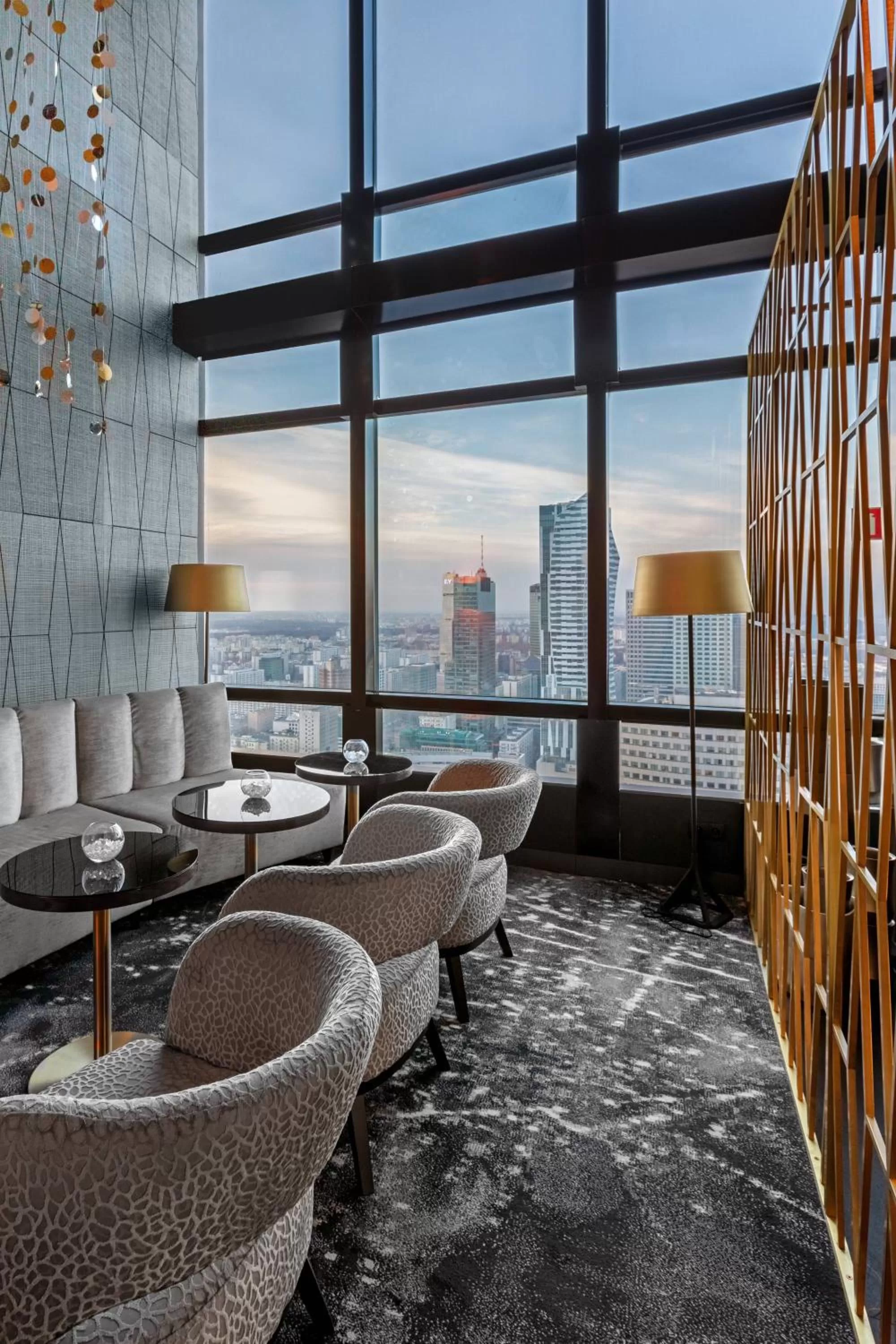 Restaurant/places to eat in Warsaw Marriott Hotel