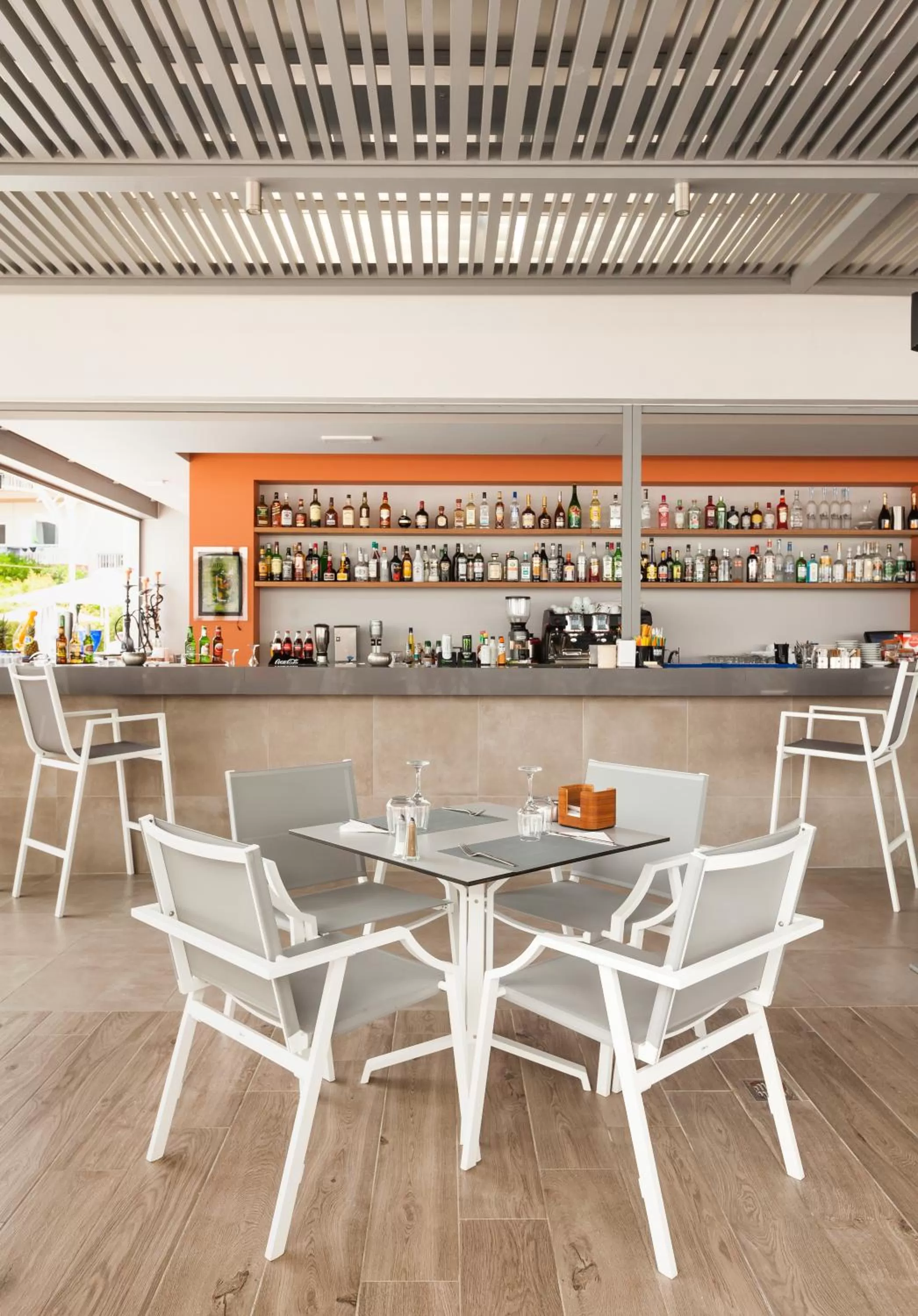 Restaurant/places to eat in Blue Lagoon City Hotel