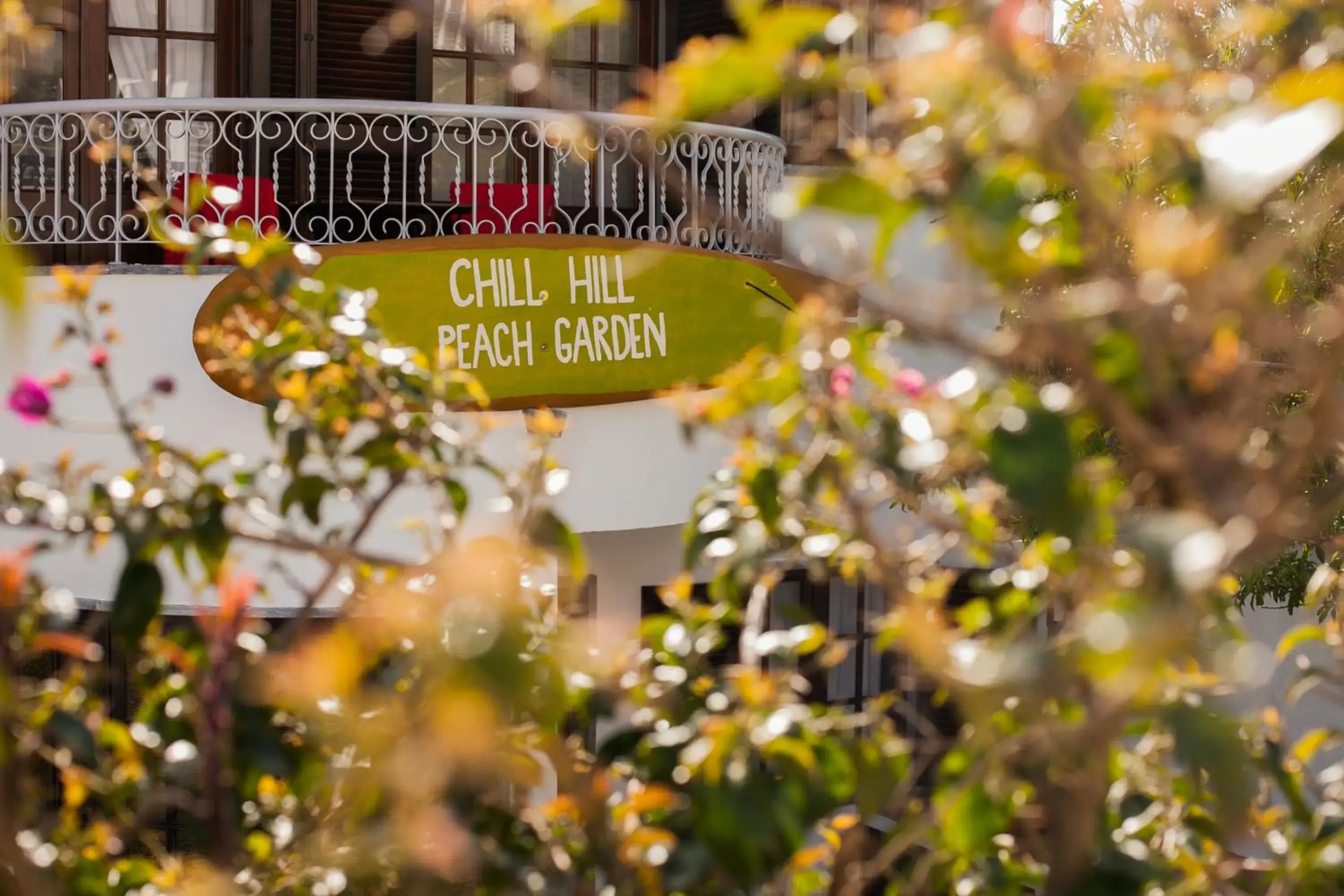 Ericeira Chill Hill Hostel & Private Rooms - Peach Garden Ericeira Chill Hill Hostel & Private Rooms - Peach Garden