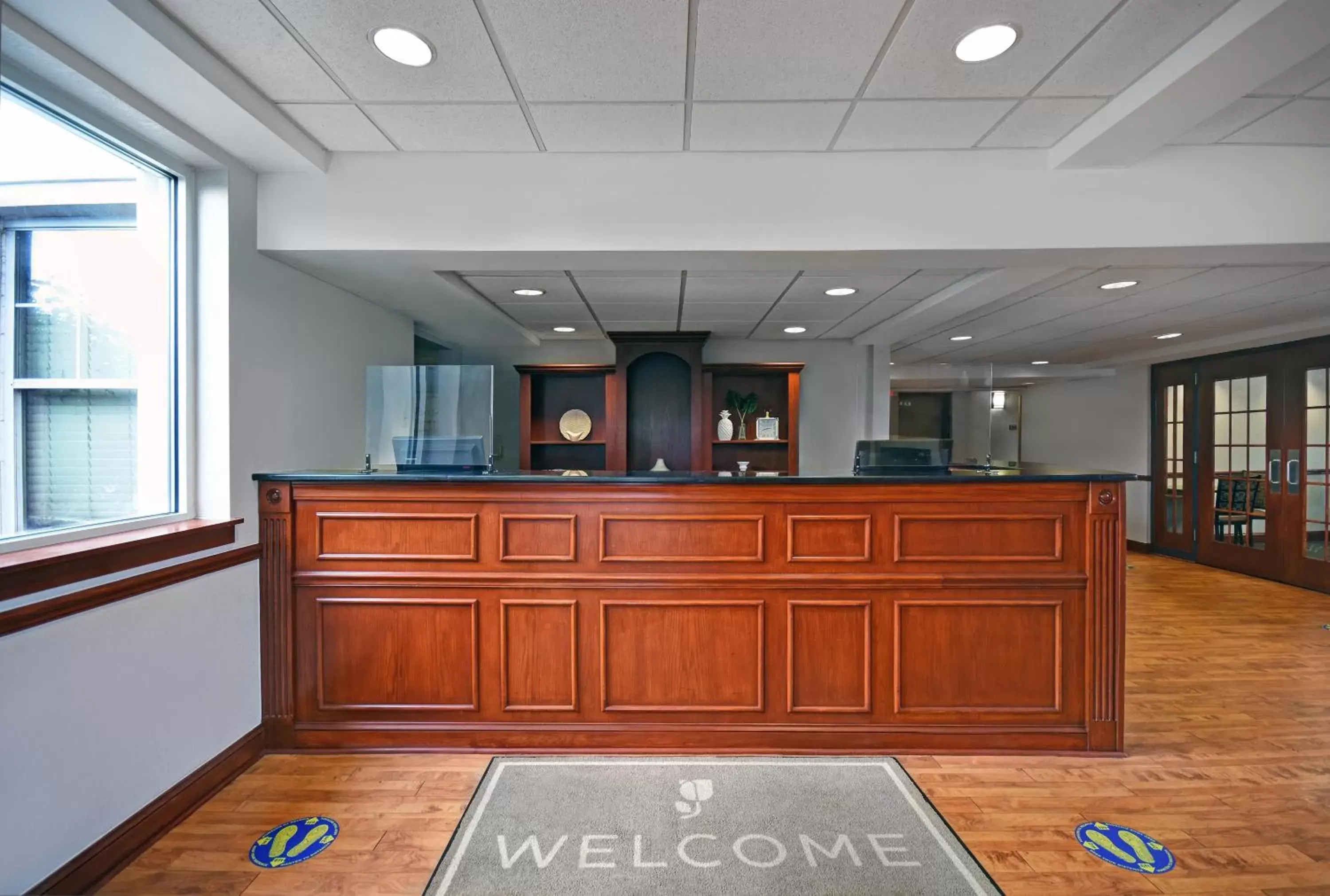 Lobby/Reception in Country Inn & Suites by Radisson, Rochester-University Area, NY