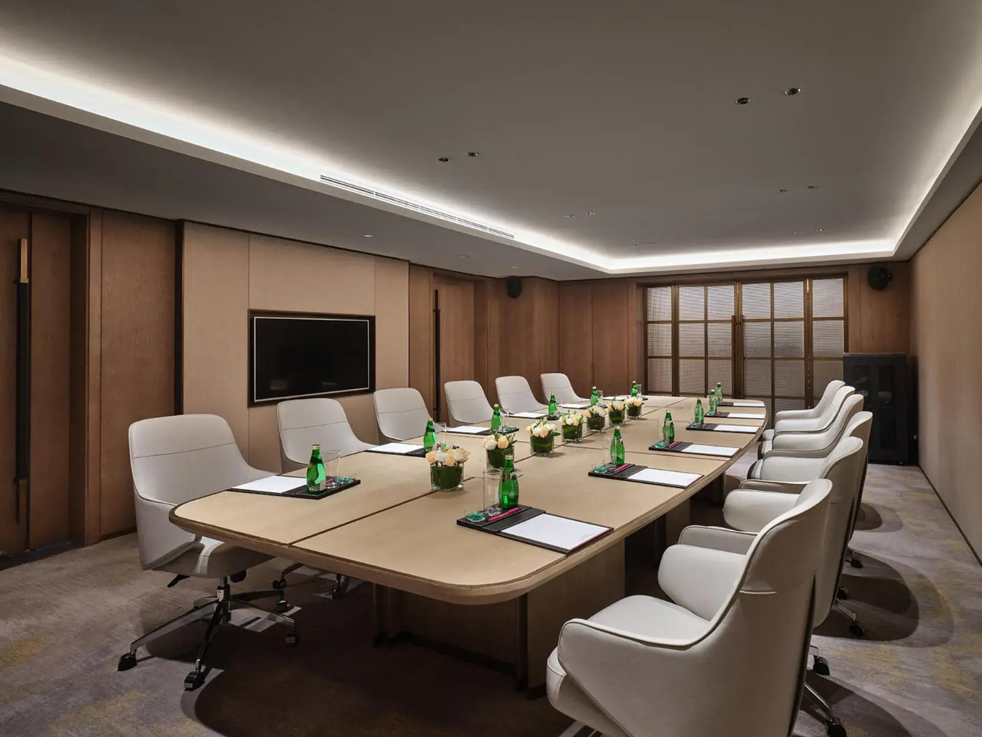 Meeting/conference room in Crowne Plaza Hohhot City Center