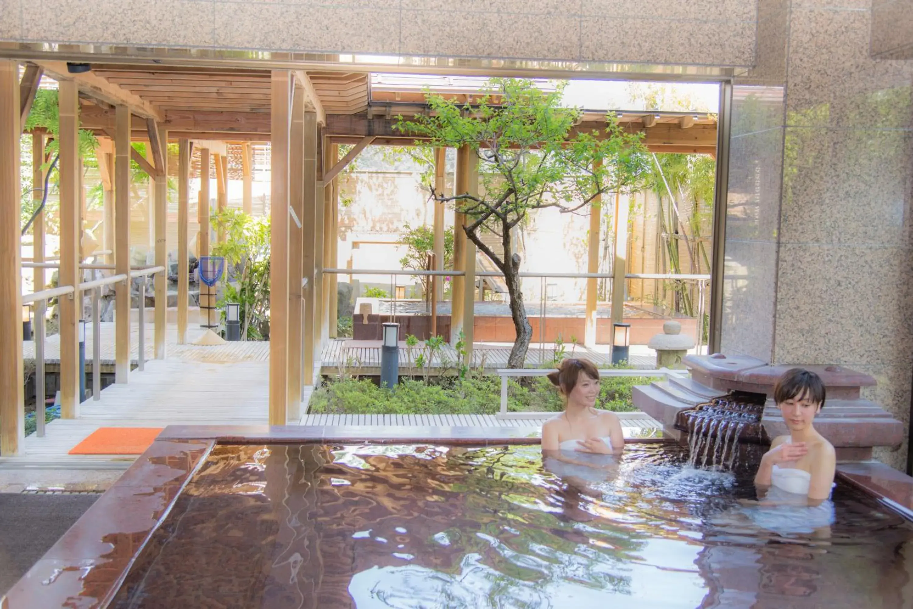 Hot Spring Bath, Swimming Pool in Yuzawa Grand Hotel