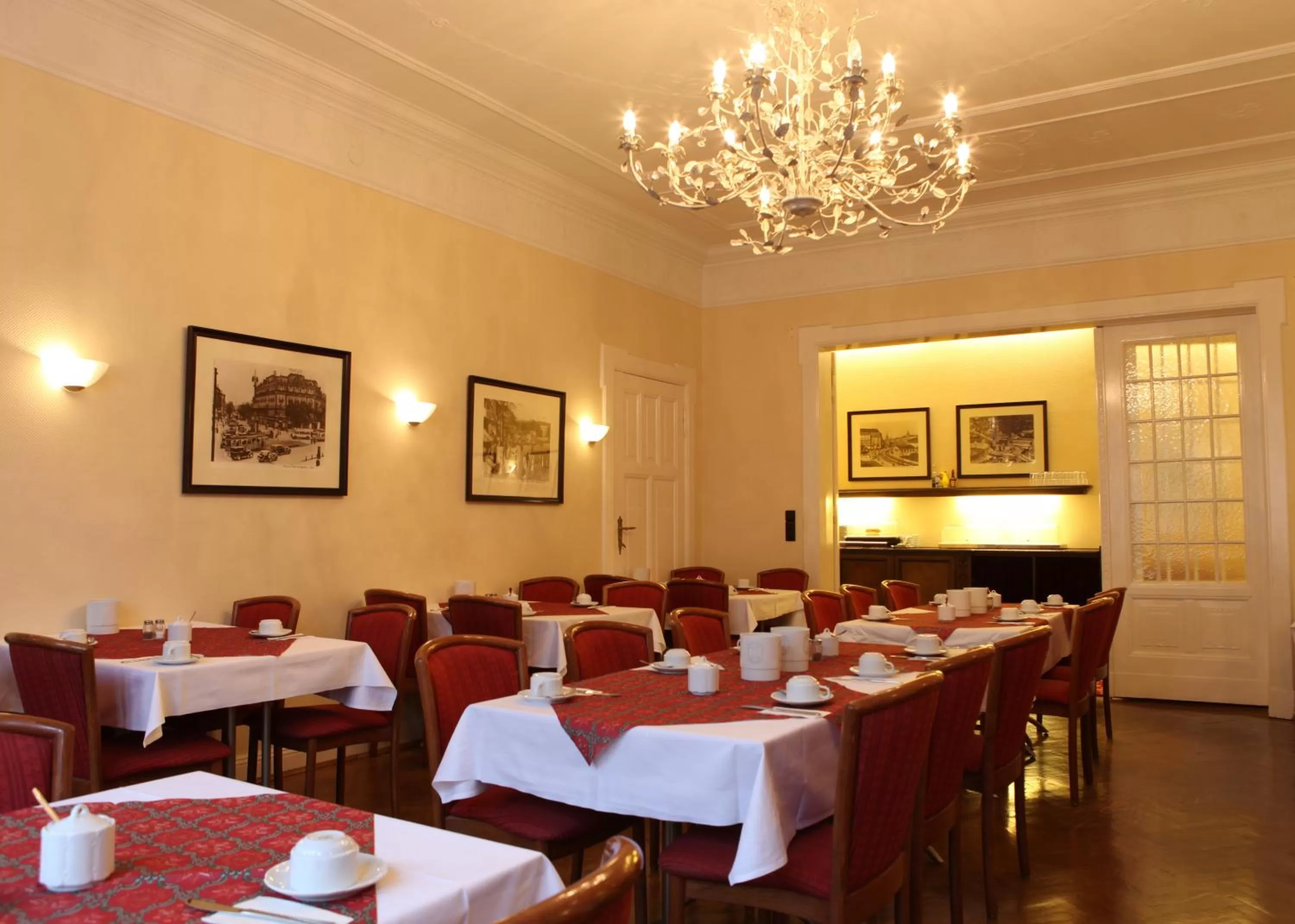 Restaurant/places to eat in Kurfürst am Kurfürstendamm