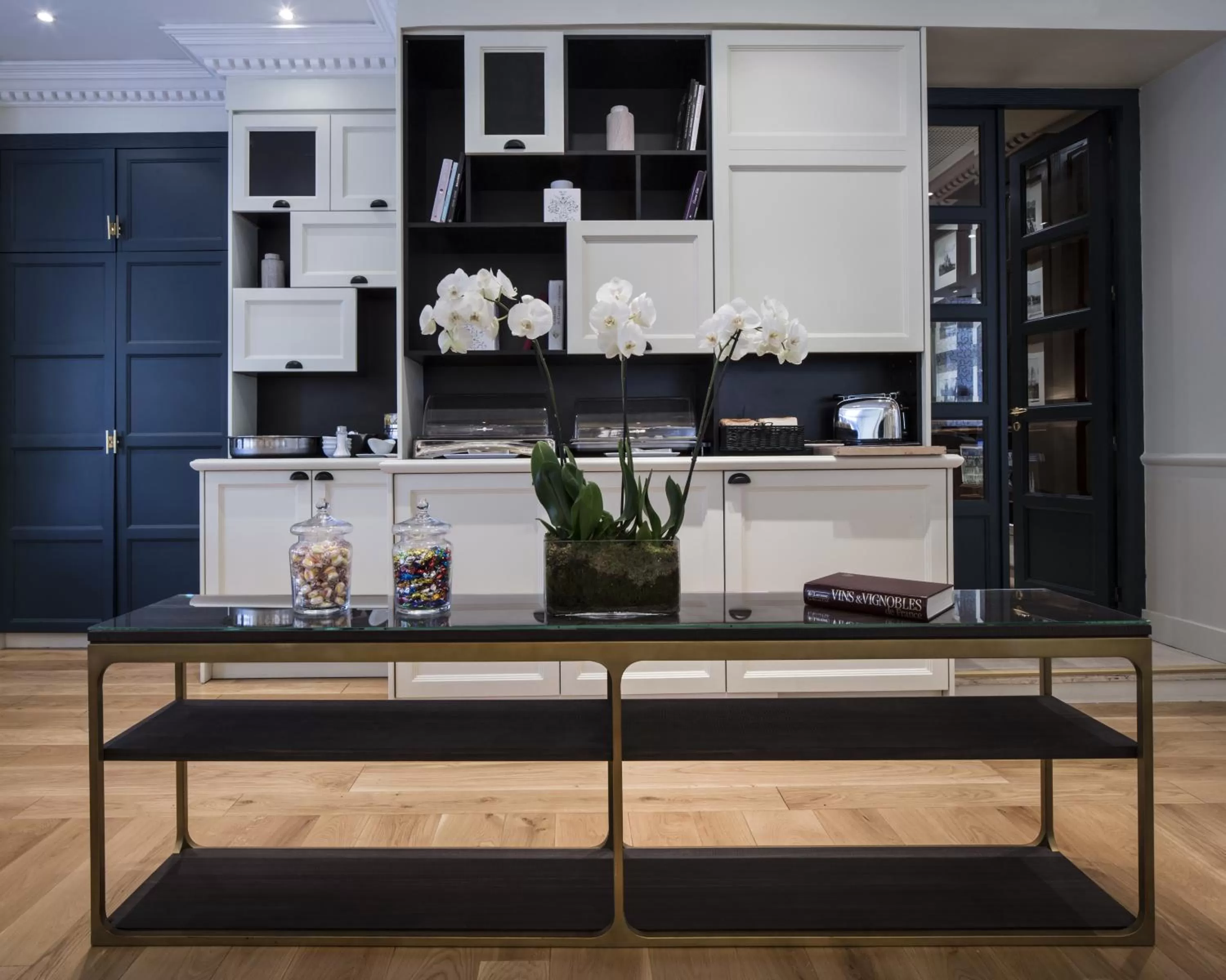 Decorative detail in Edouard 7 Paris Opéra