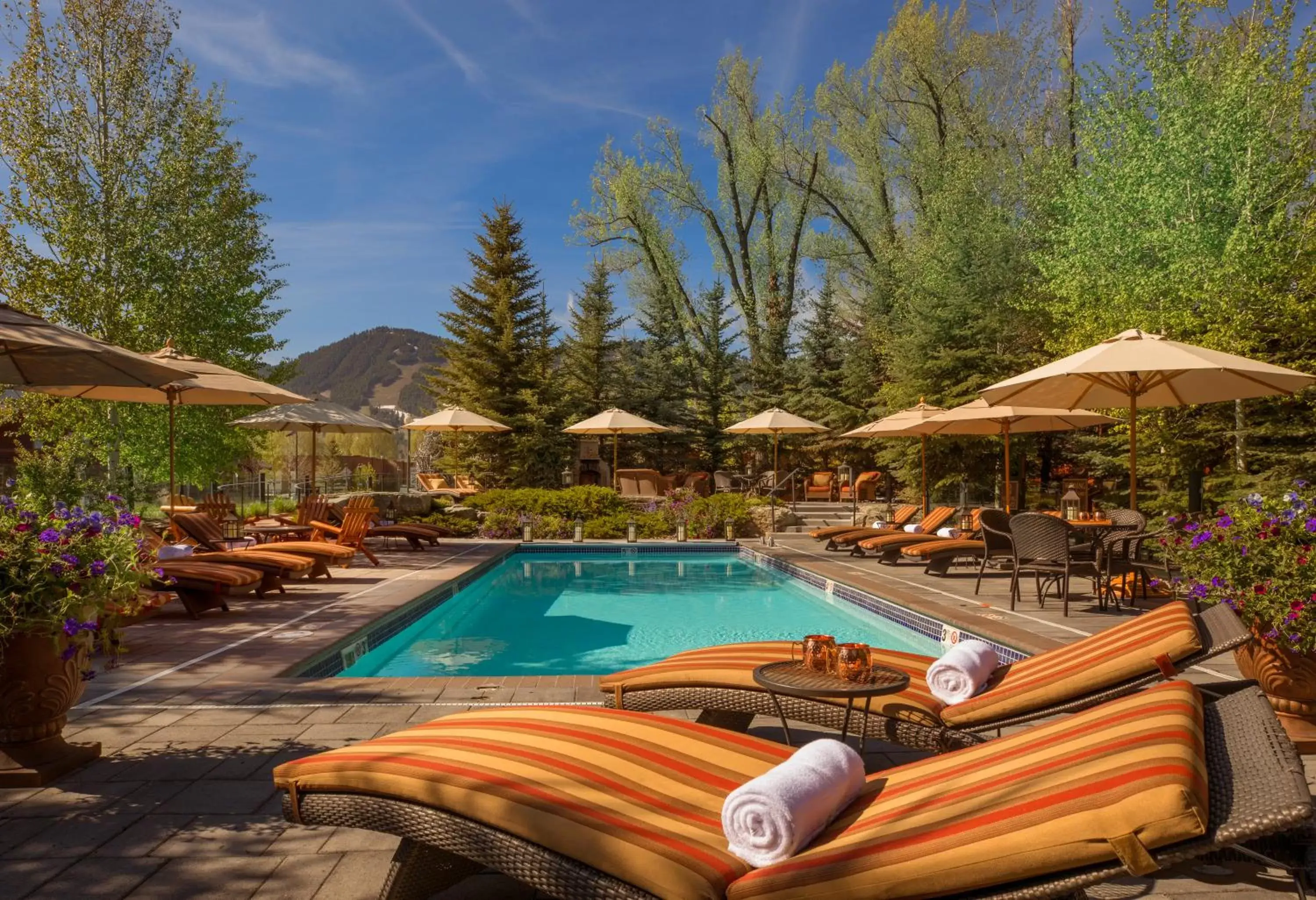 Swimming Pool in Rustic Inn Creekside