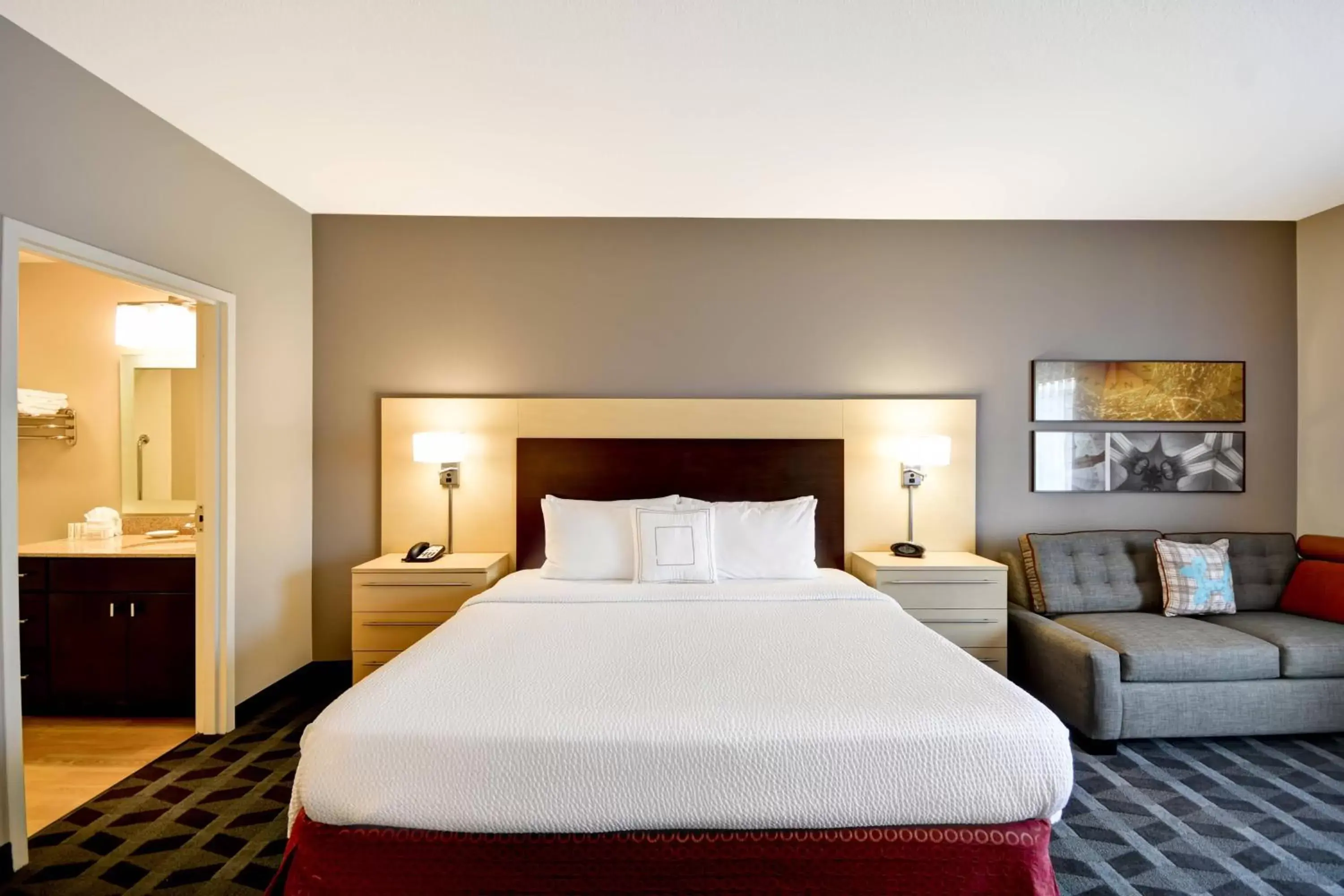 Photo of the whole room, Bed in TownePlace Suites Dallas/Lewisville