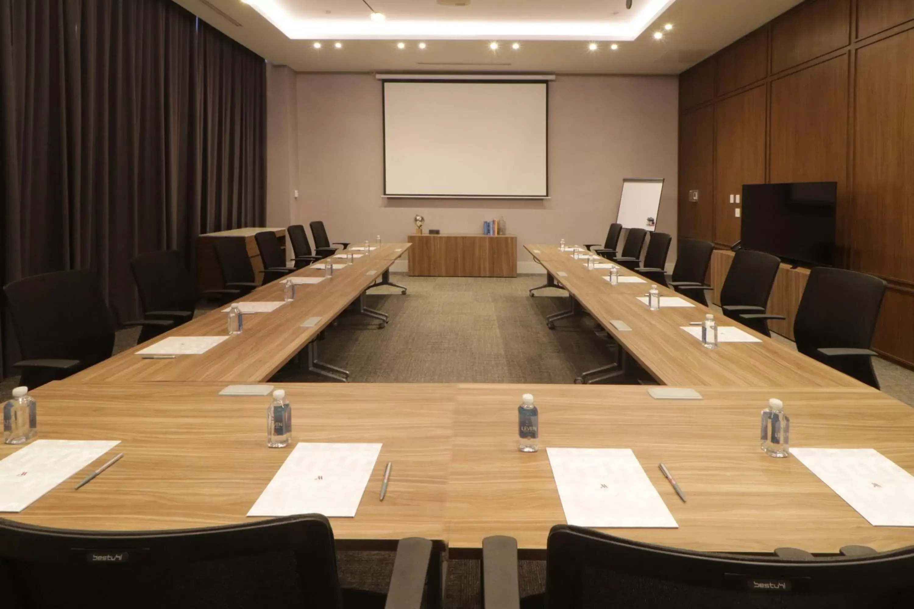 Meeting/conference room, Business Area/Conference Room in Culiacan Marriott Hotel