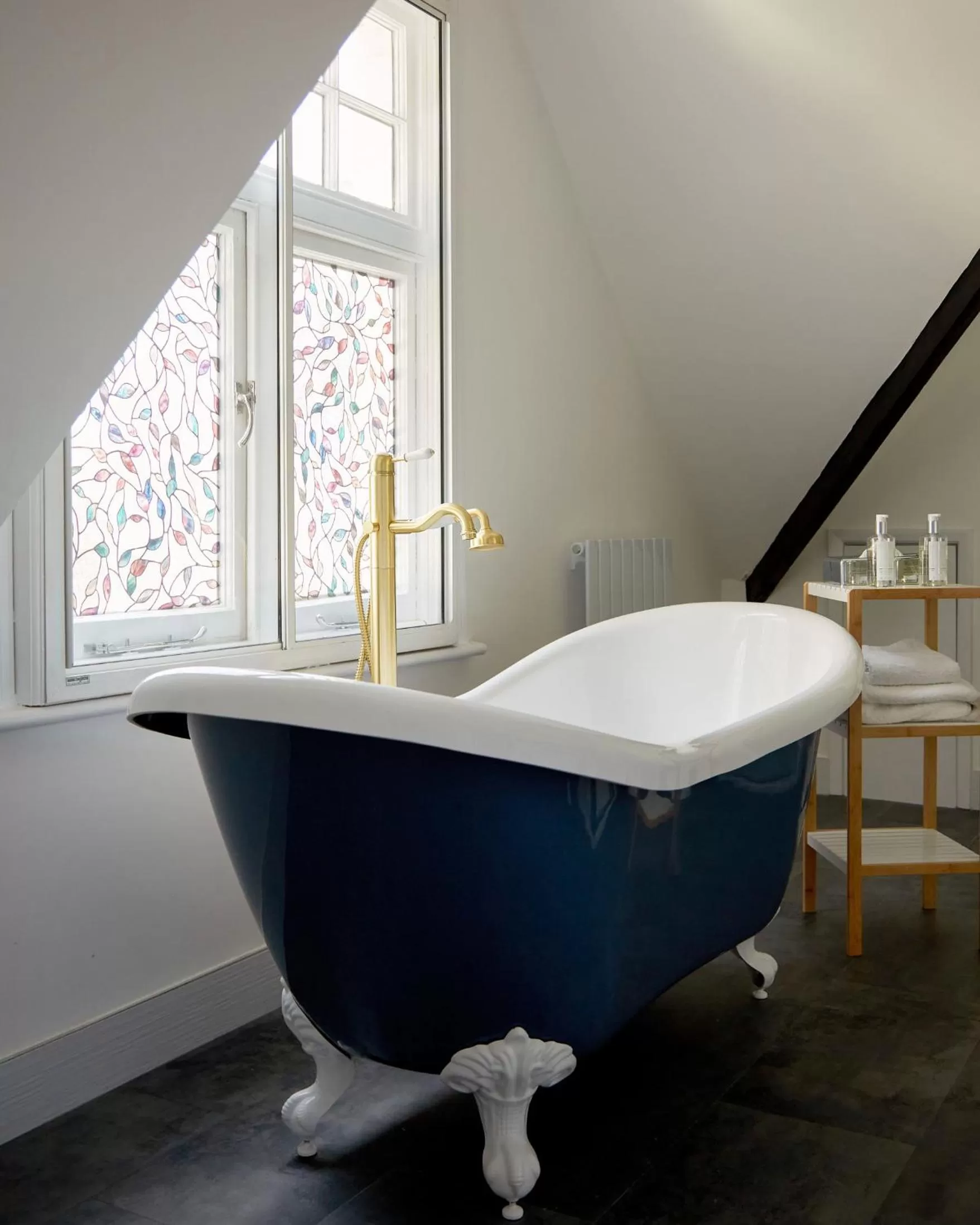 Bathroom in The Royal Adelaide Hotel