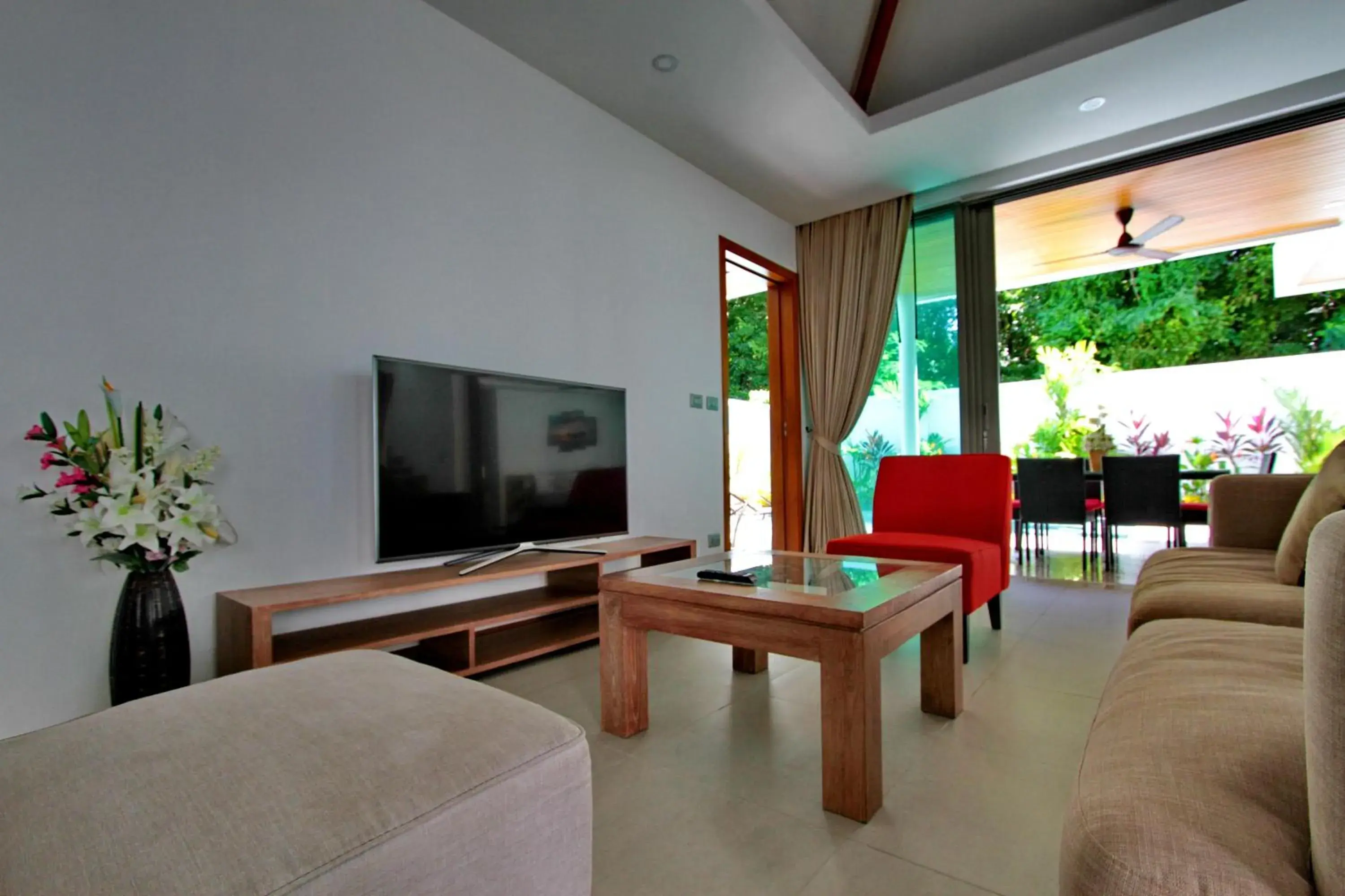 Living room in Ya Nui Beach Villas Living room in Ya Nui Beach Villas