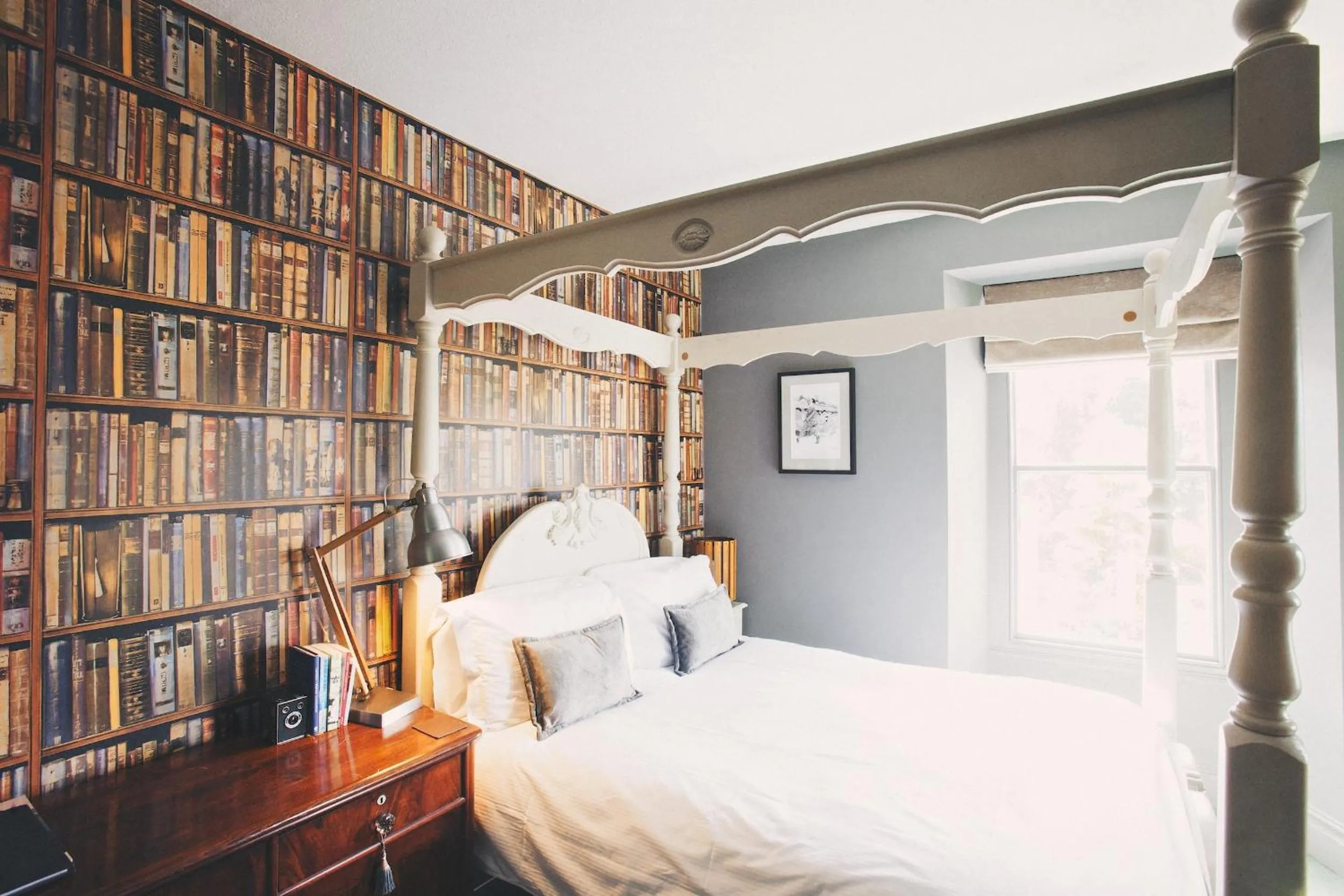 Photo of the whole room, Bed in Rum Doodle, Windermere B&B